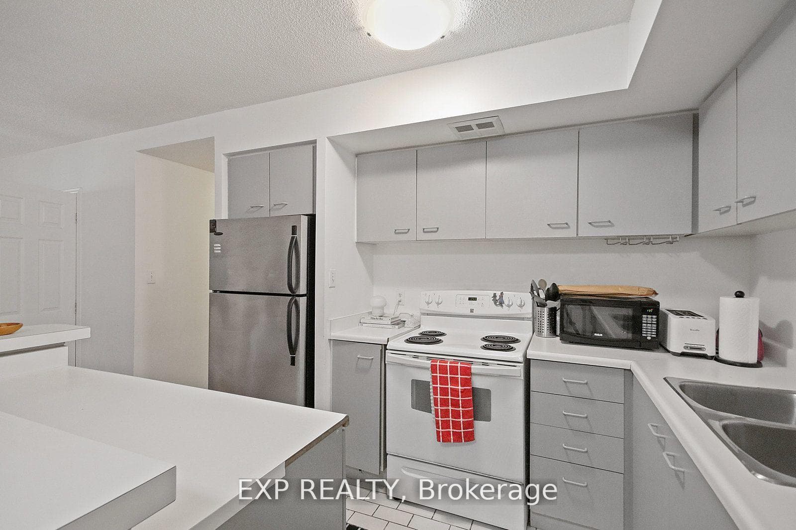 25 The Esplanade N/A Unit 808 photo 7