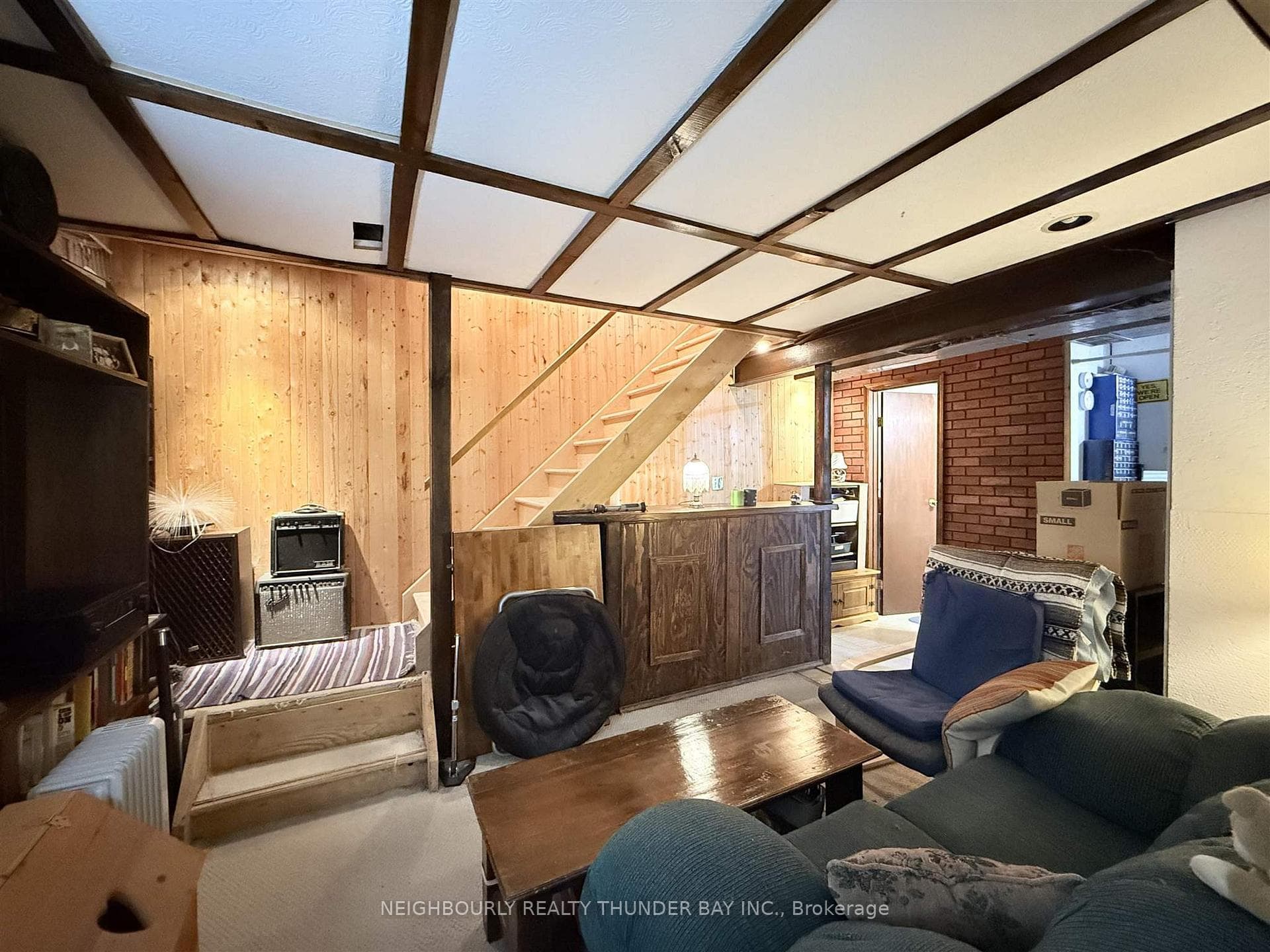 374 Brant Street photo 14
