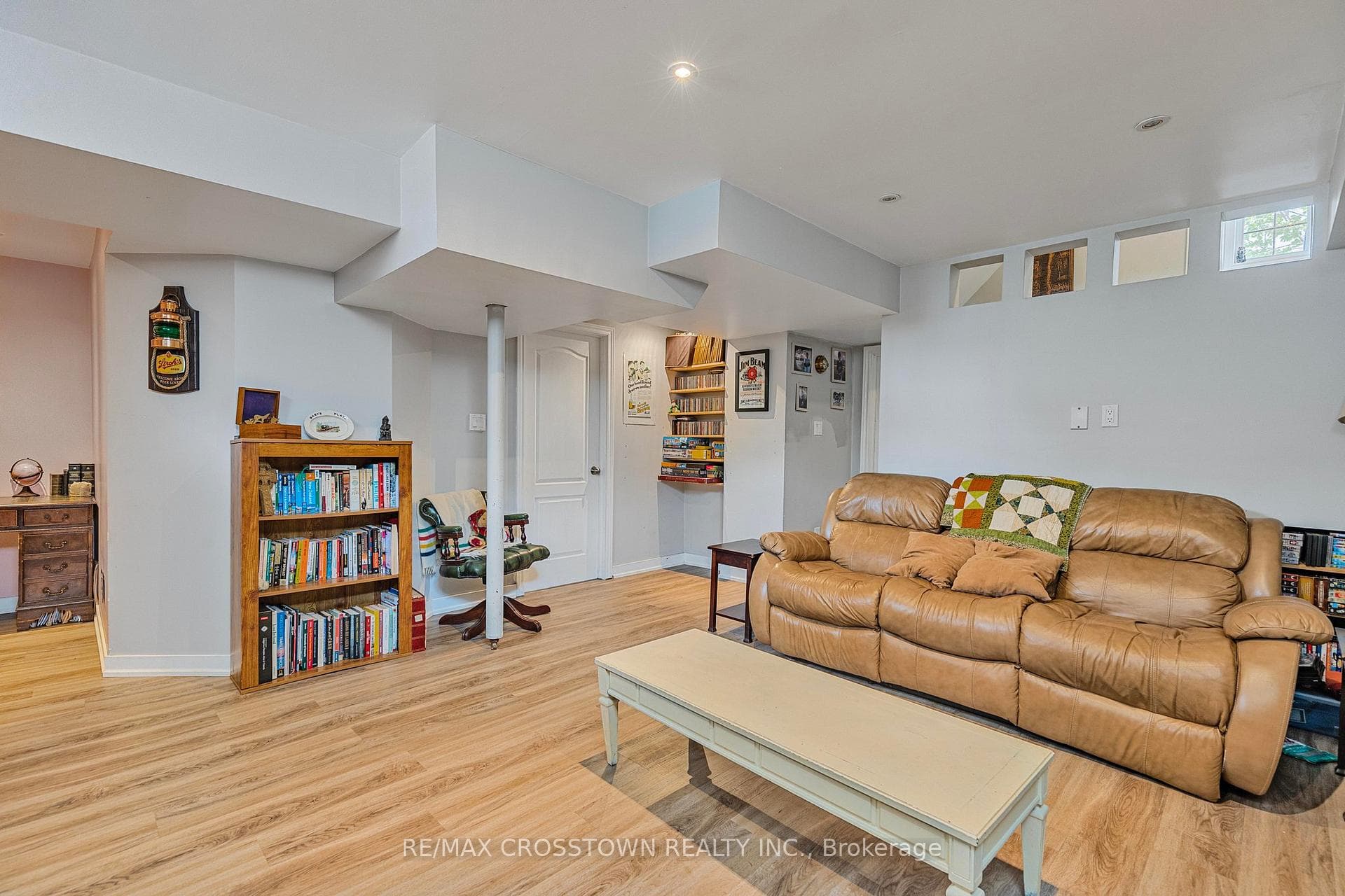 22 LEGION Way photo 24