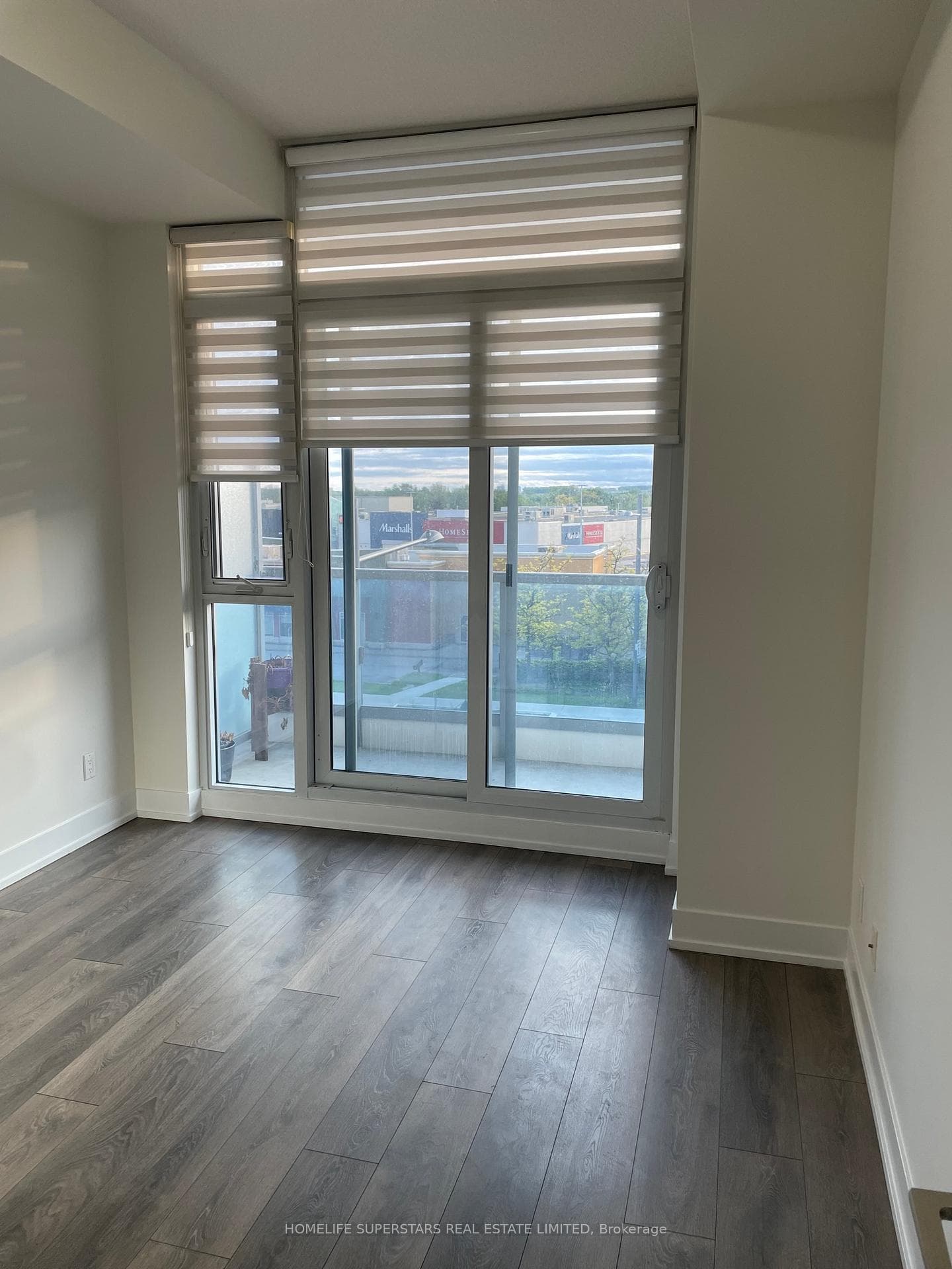 9471 Yonge Street Unit 337 photo 10