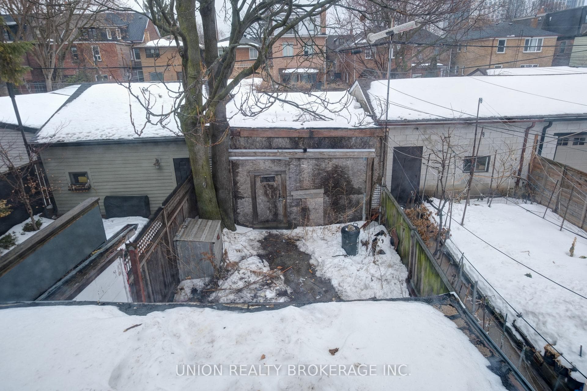 697 Manning Avenue photo 13