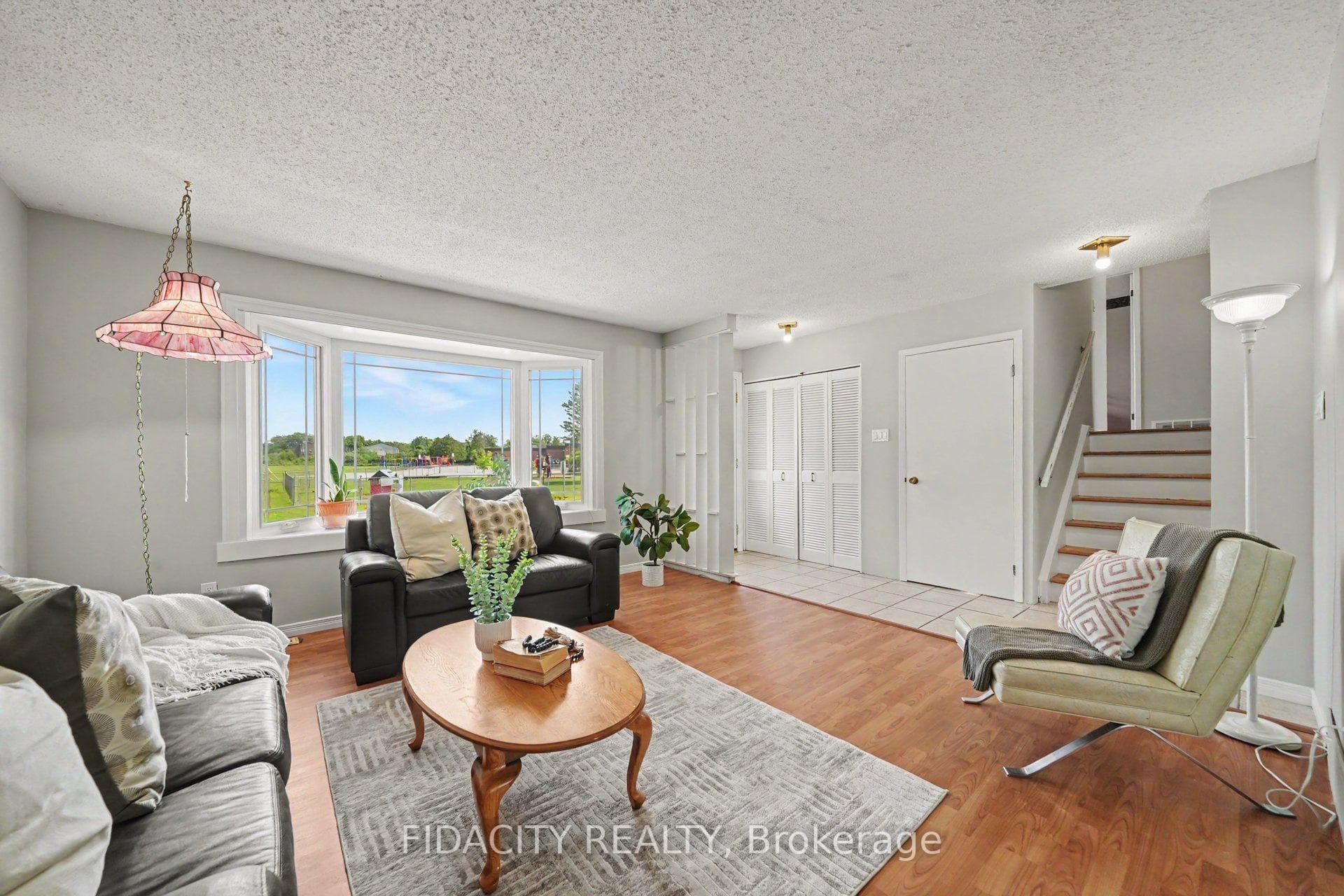18 Ross Street photo 3