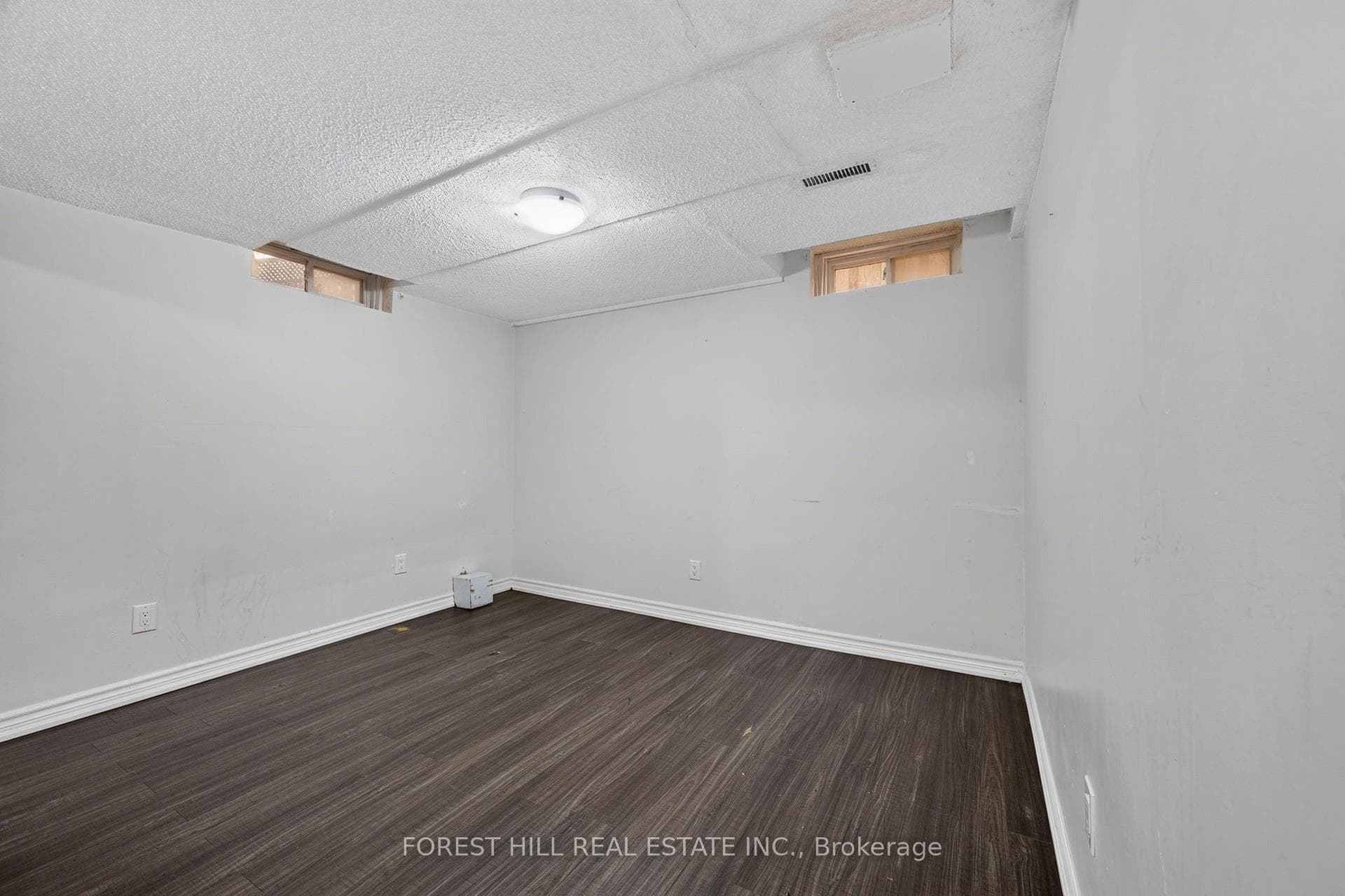 55 Castlehill Road photo 35