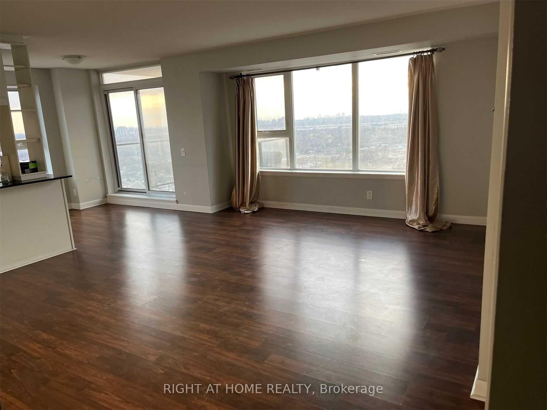 190 Borough Drive Unit 2908 photo 4