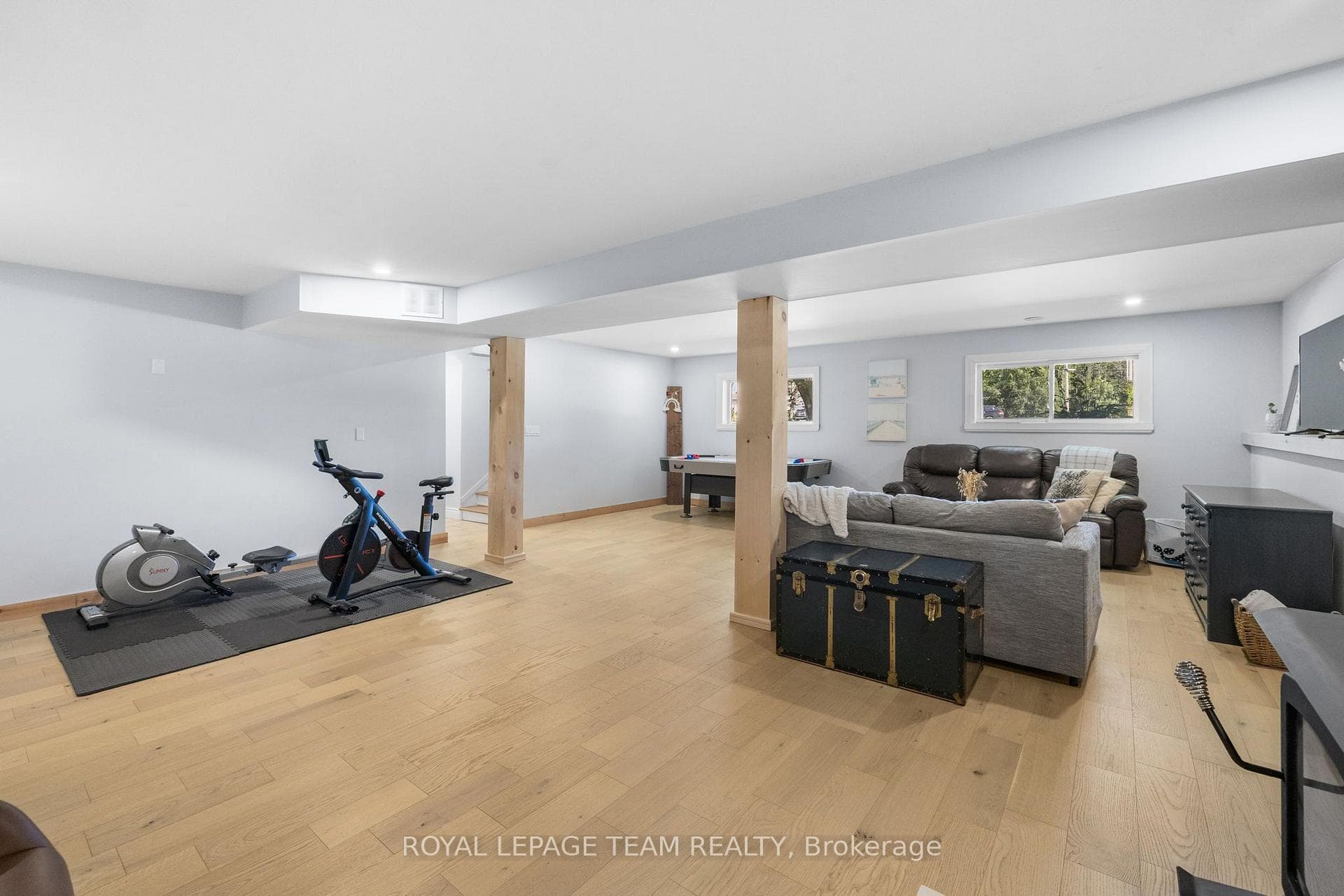1683 River Road photo 33