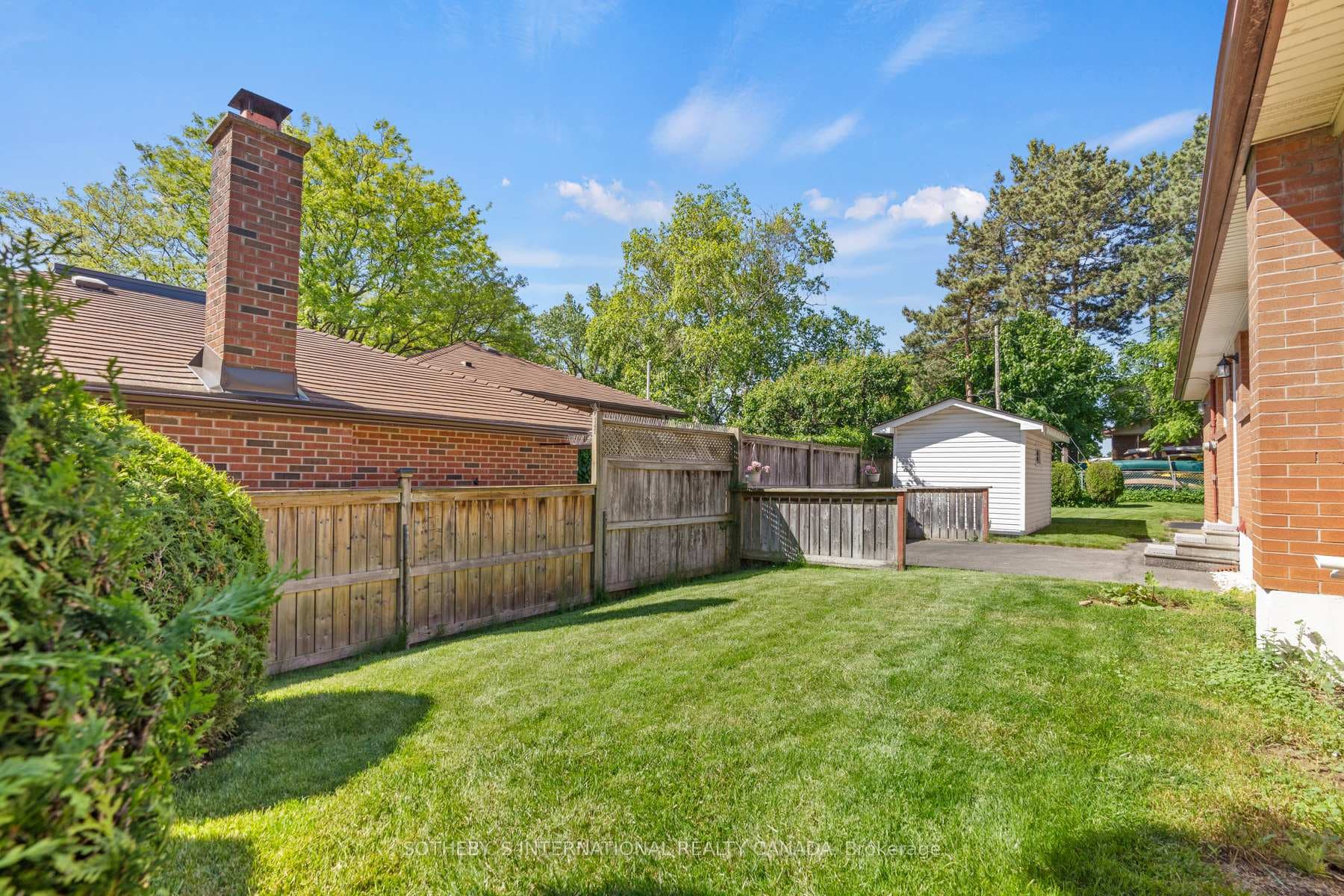 1176 Grange Road photo 26
