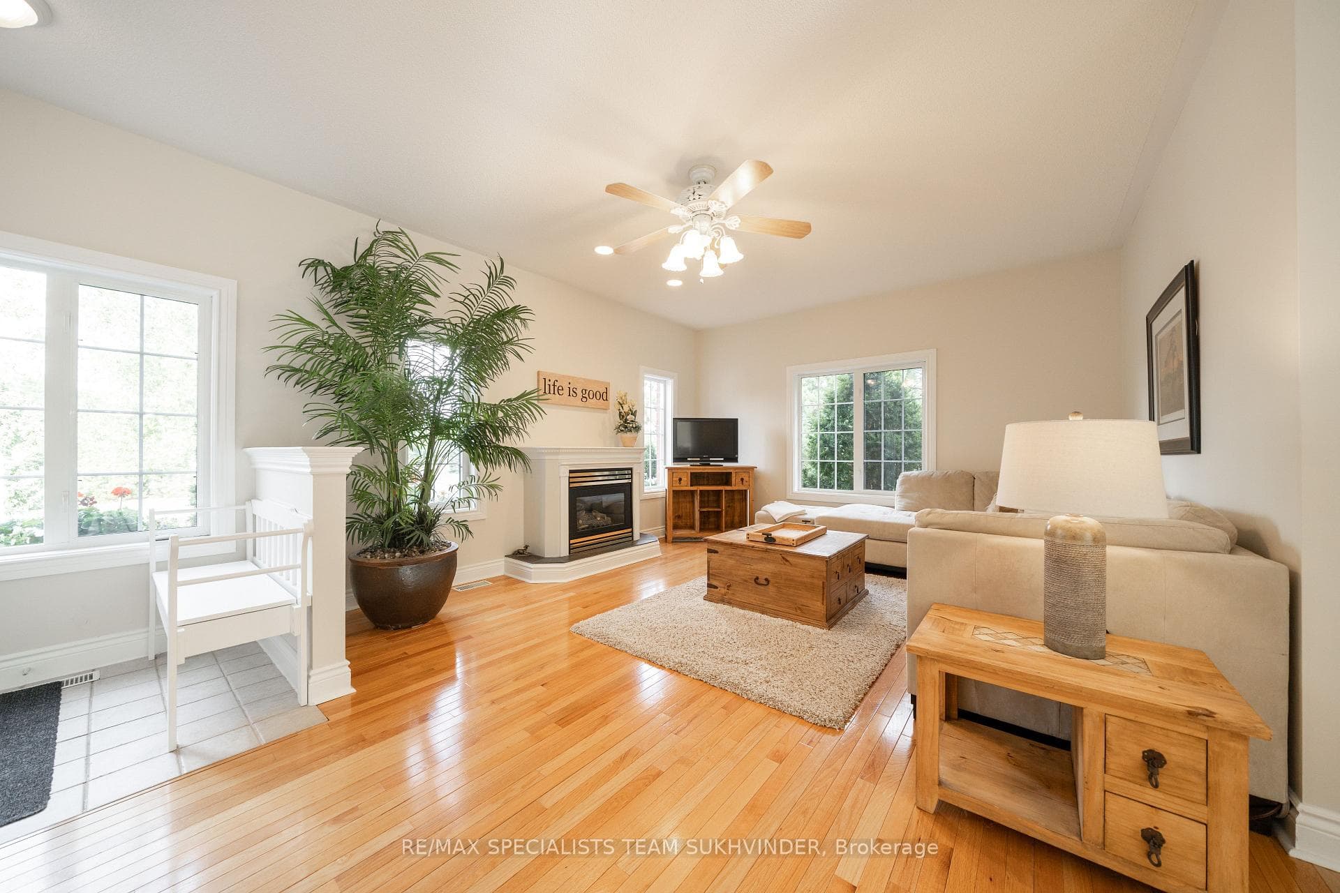 34 Indiana Drive photo 17