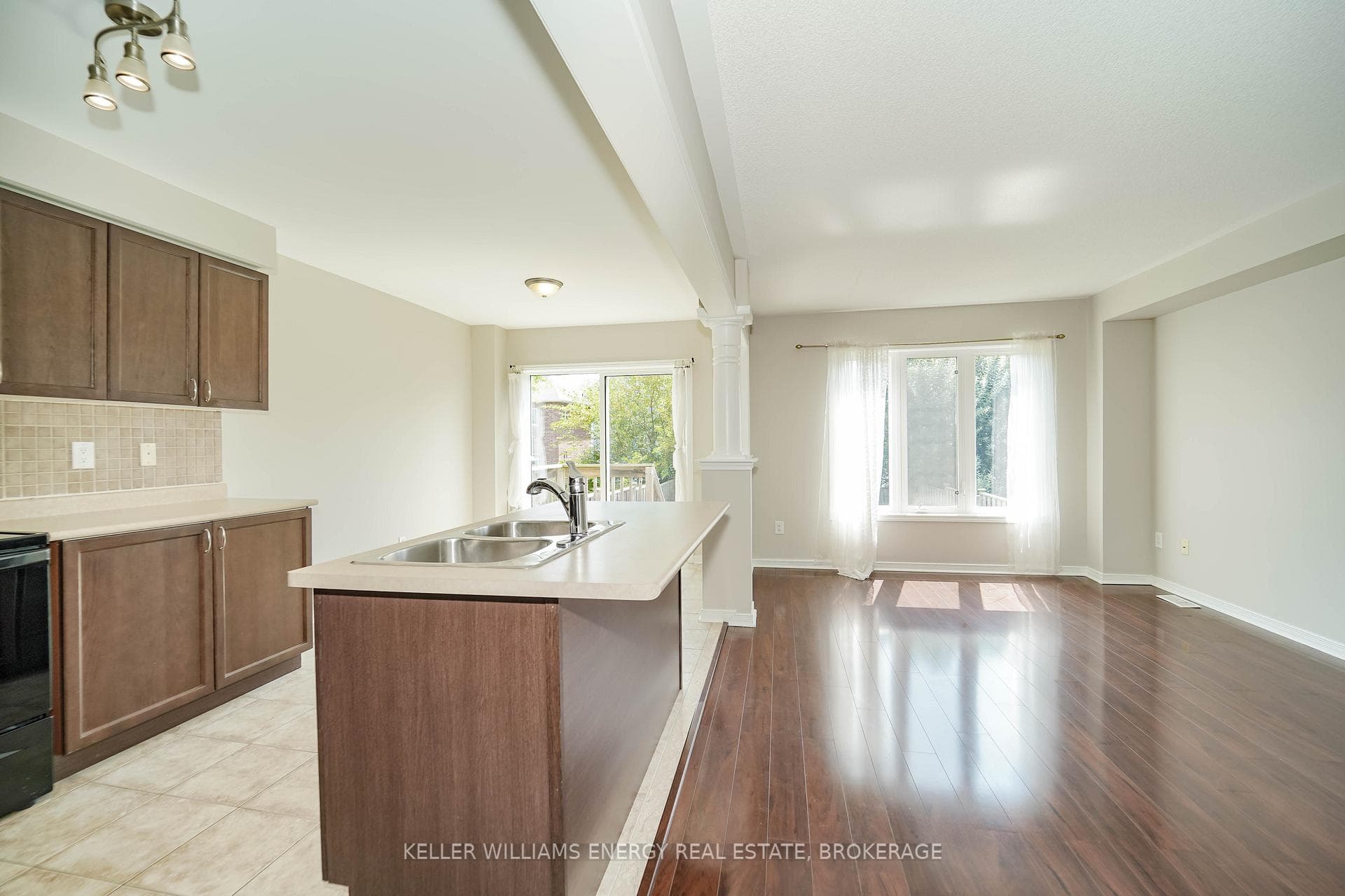 130 Shrewsbury Drive photo 14