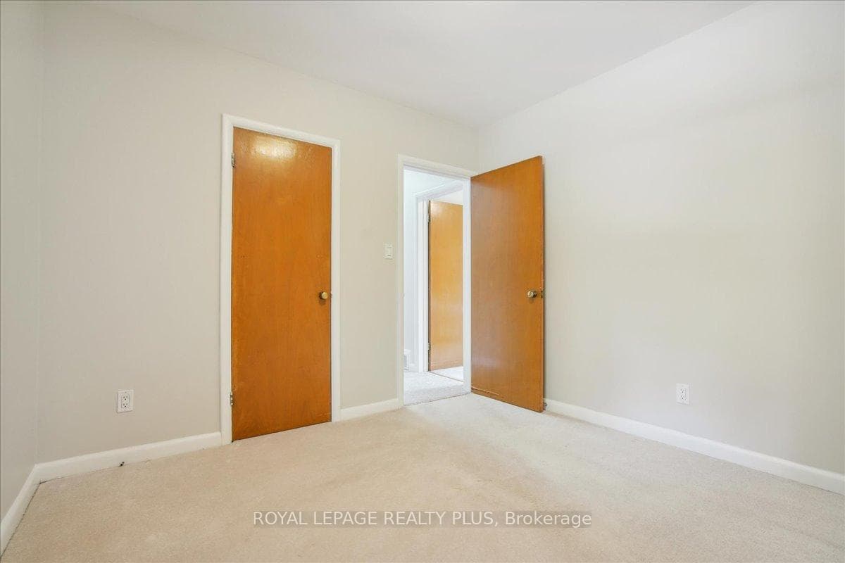 3523 Orion Crescent photo 23