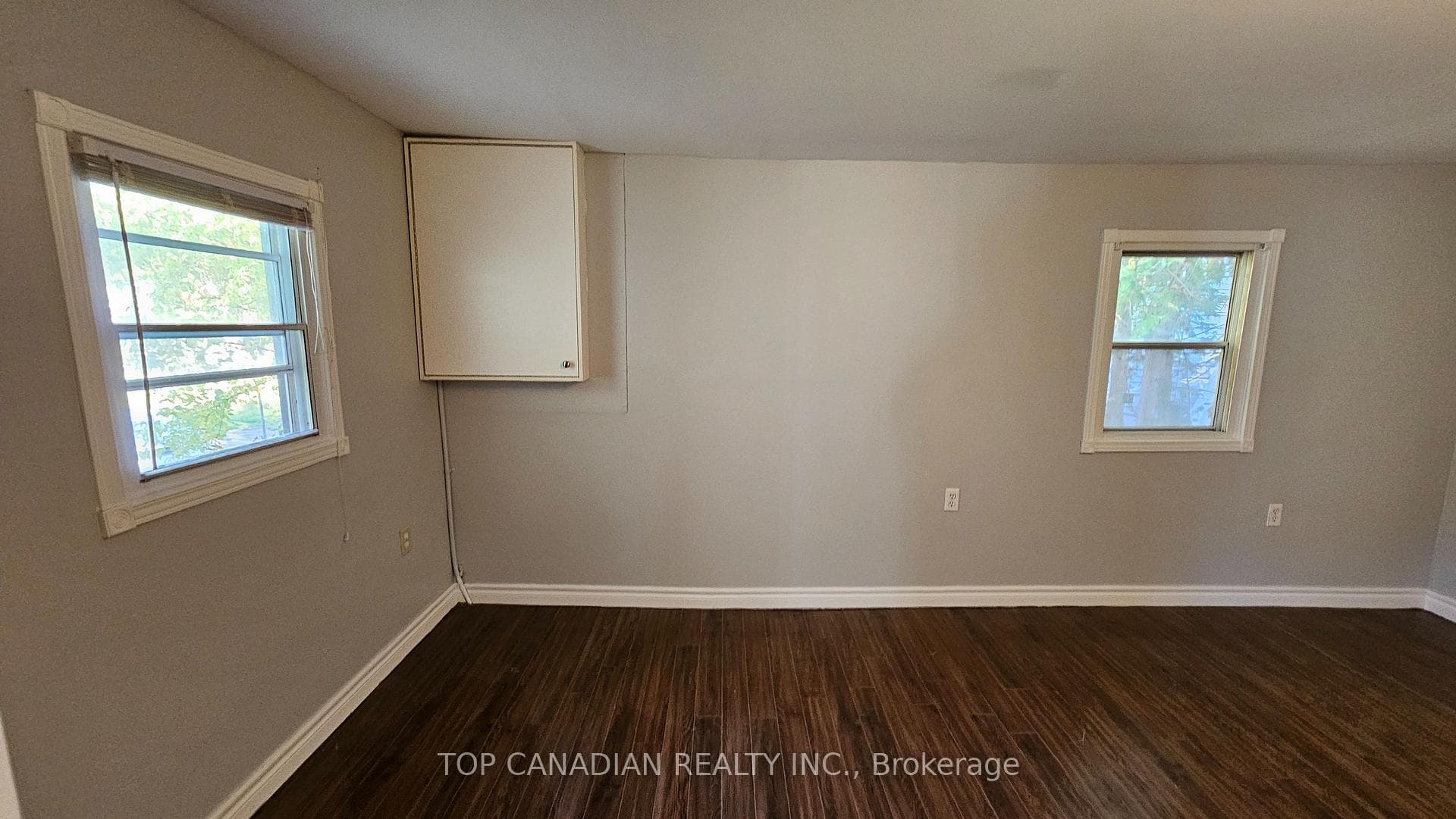 229 Royal Road photo 13