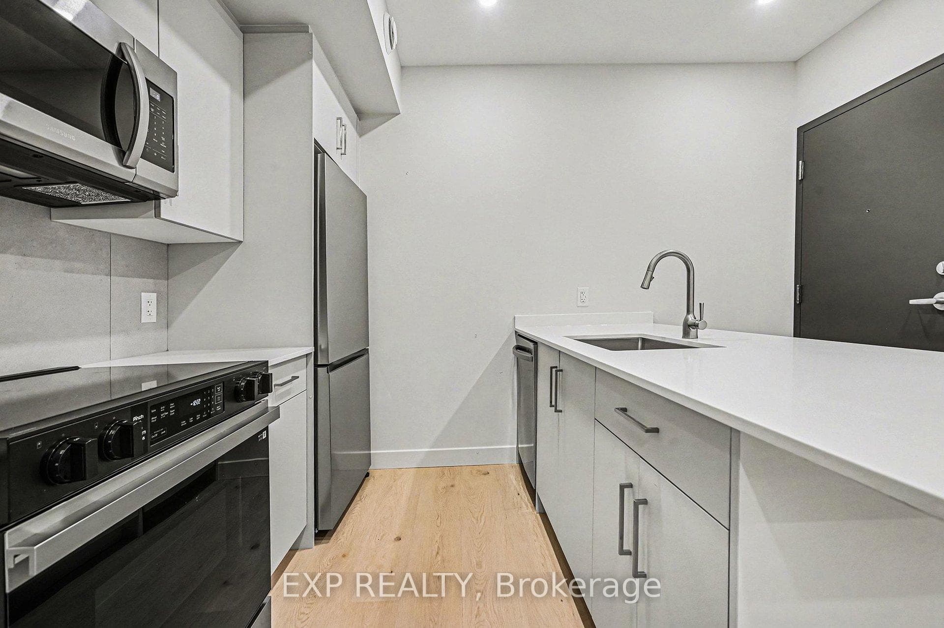 1301 Dorchester Avenue photo 4