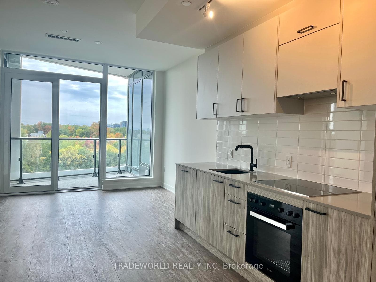 1 Kyle Lowry Road Unit 607 photo 4