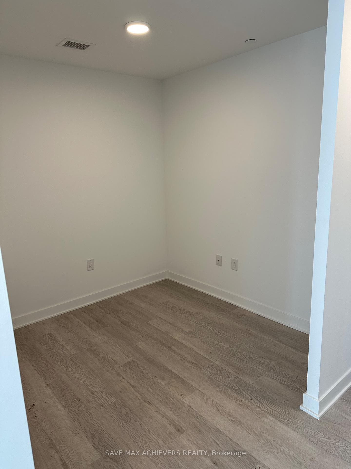 2782 Barton Street Unit 1016 photo 11
