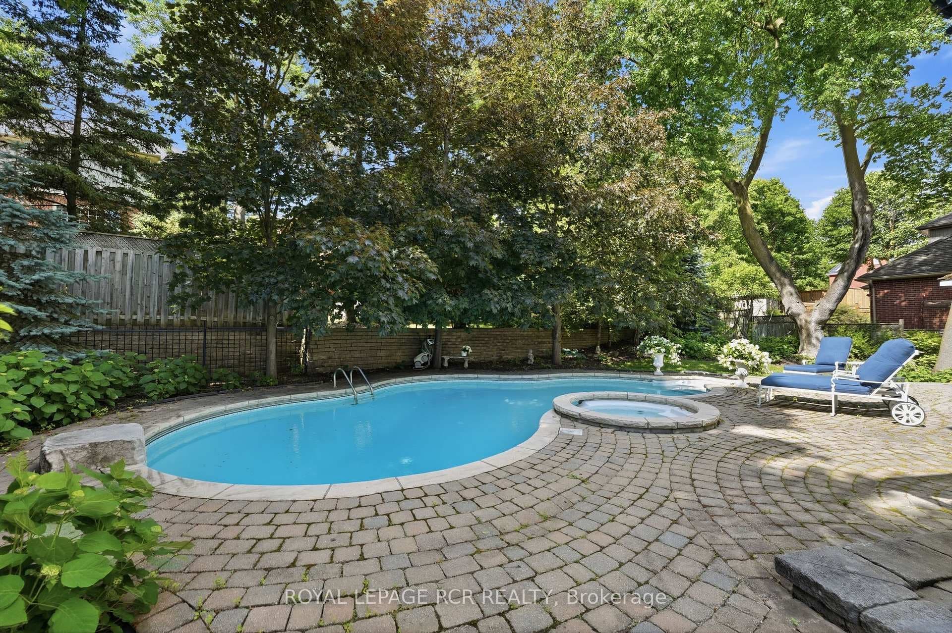 193 Sherwood Place photo 44