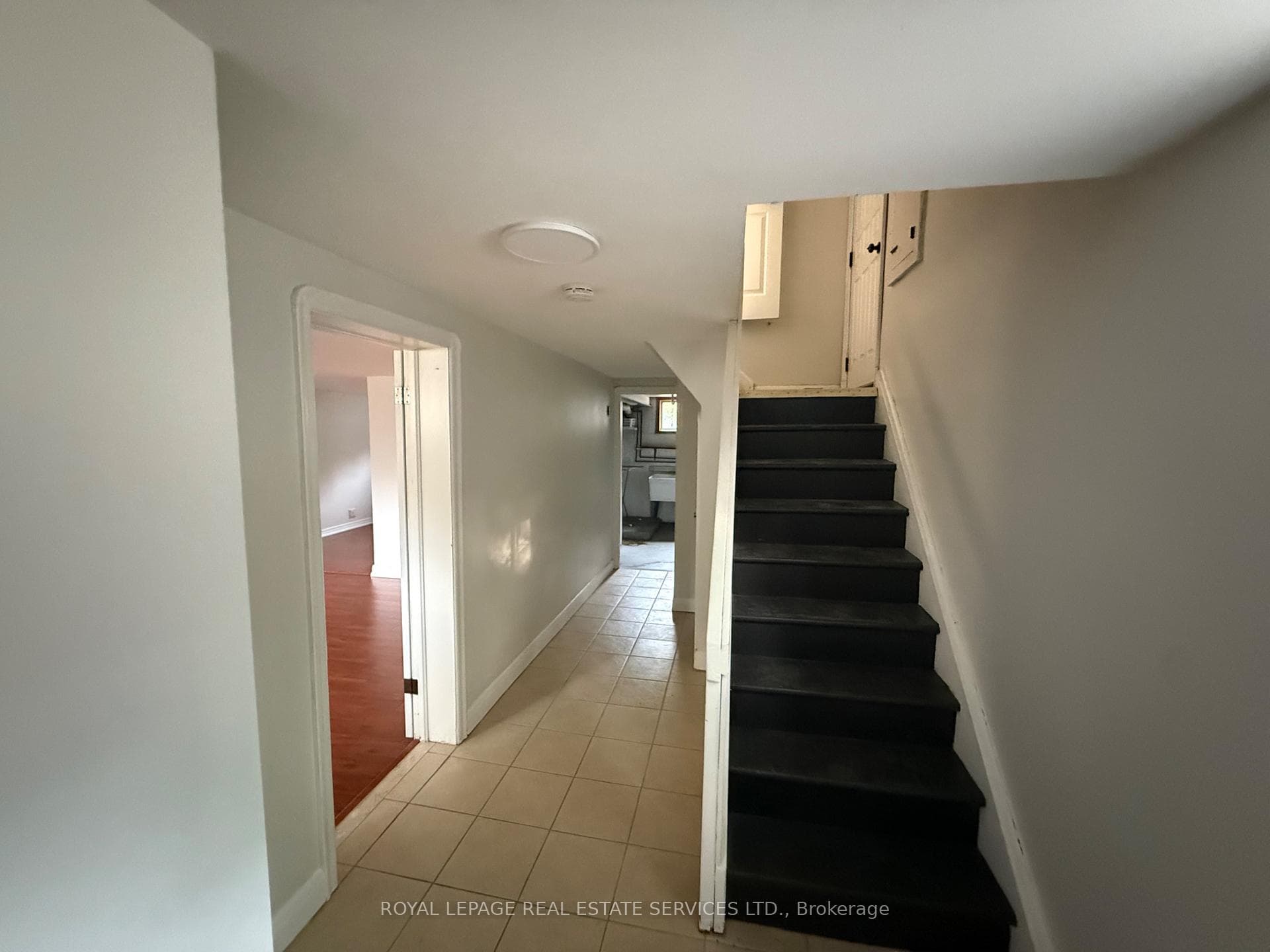 38 Worthington Crescent photo 18