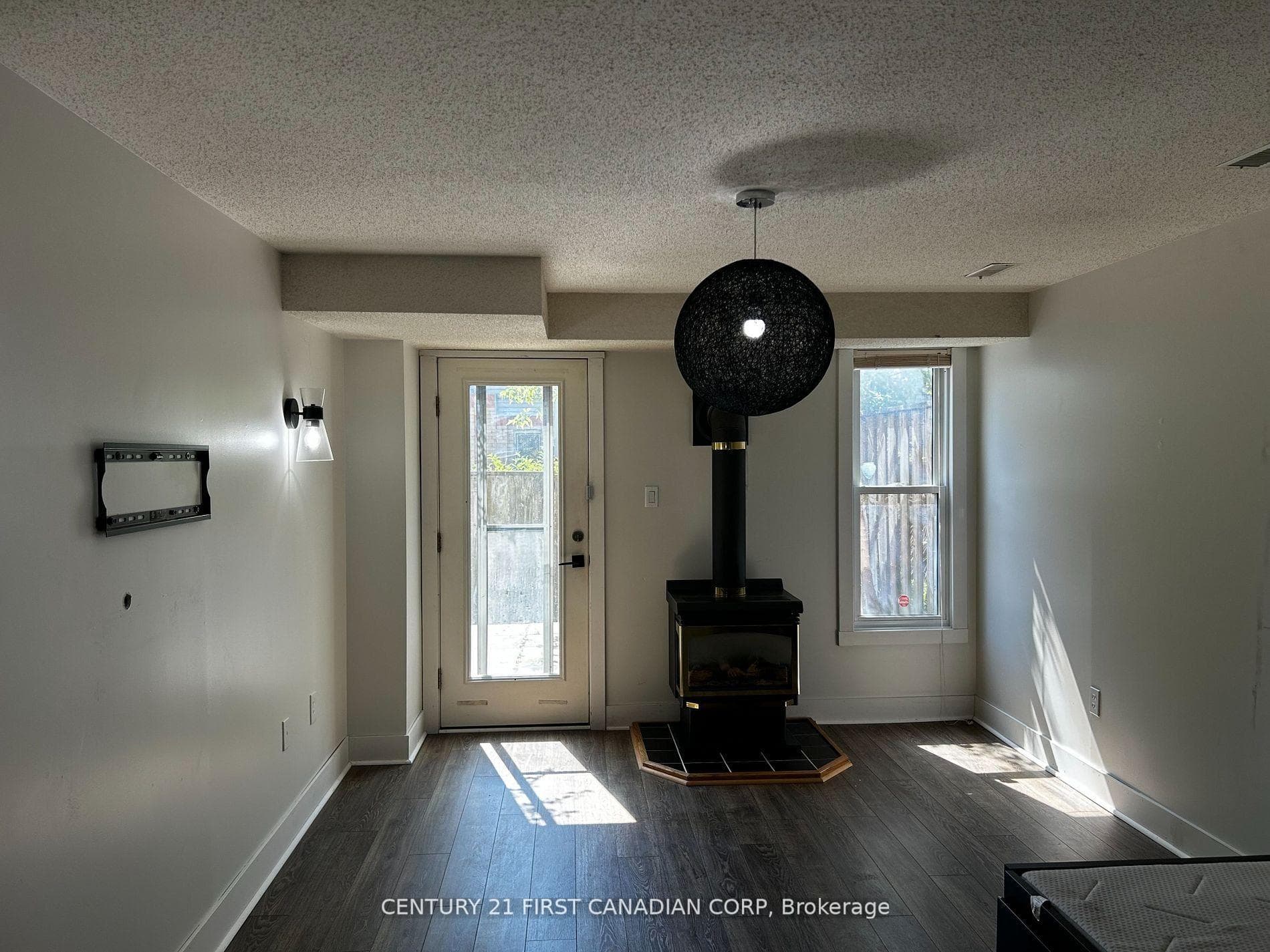 1199 Hamilton Road Unit 4 photo 38