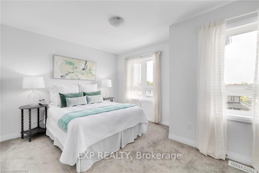 51 Sparrow Avenue Unit 86 photo 10