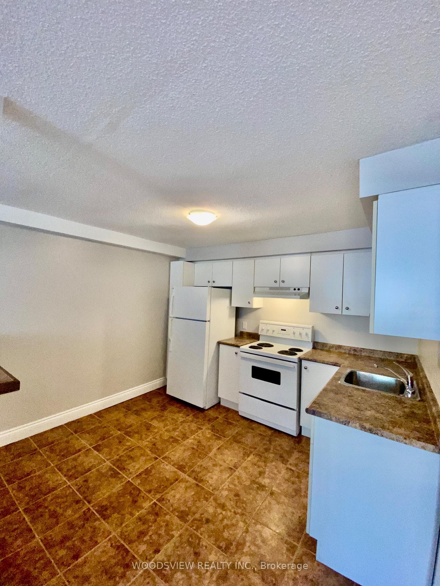 17 Washington Street Unit 3 photo 3