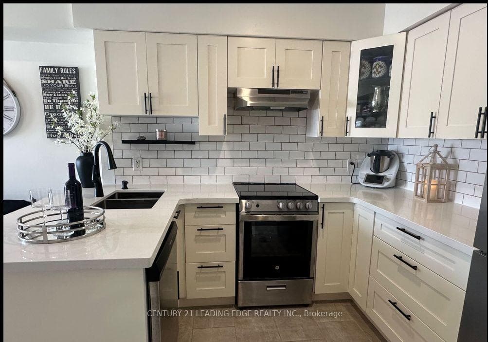 150 CHANCERY Road Unit 92 photo 8