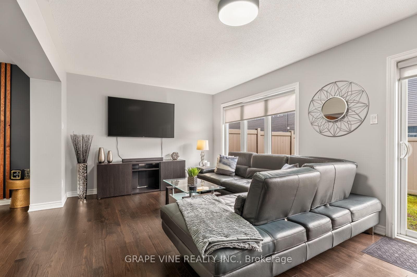 3566 River Run Avenue photo 16