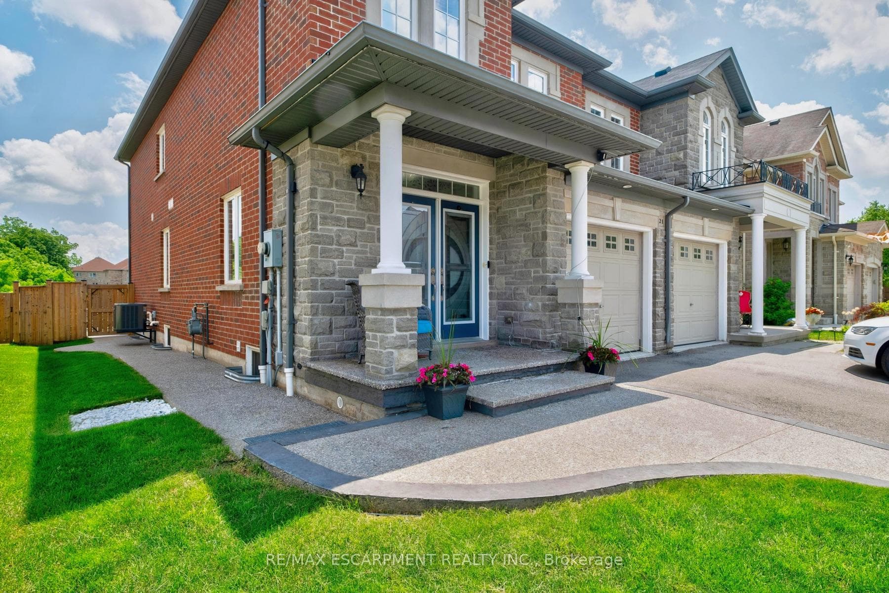 21 Summerberry Way photo 4