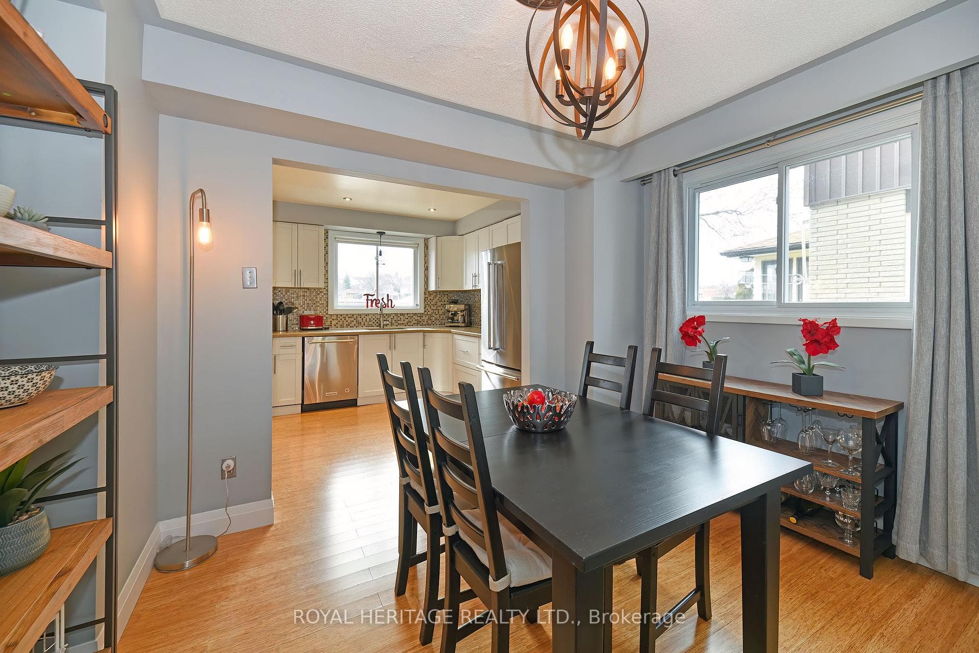 32 Hillier Street photo 10