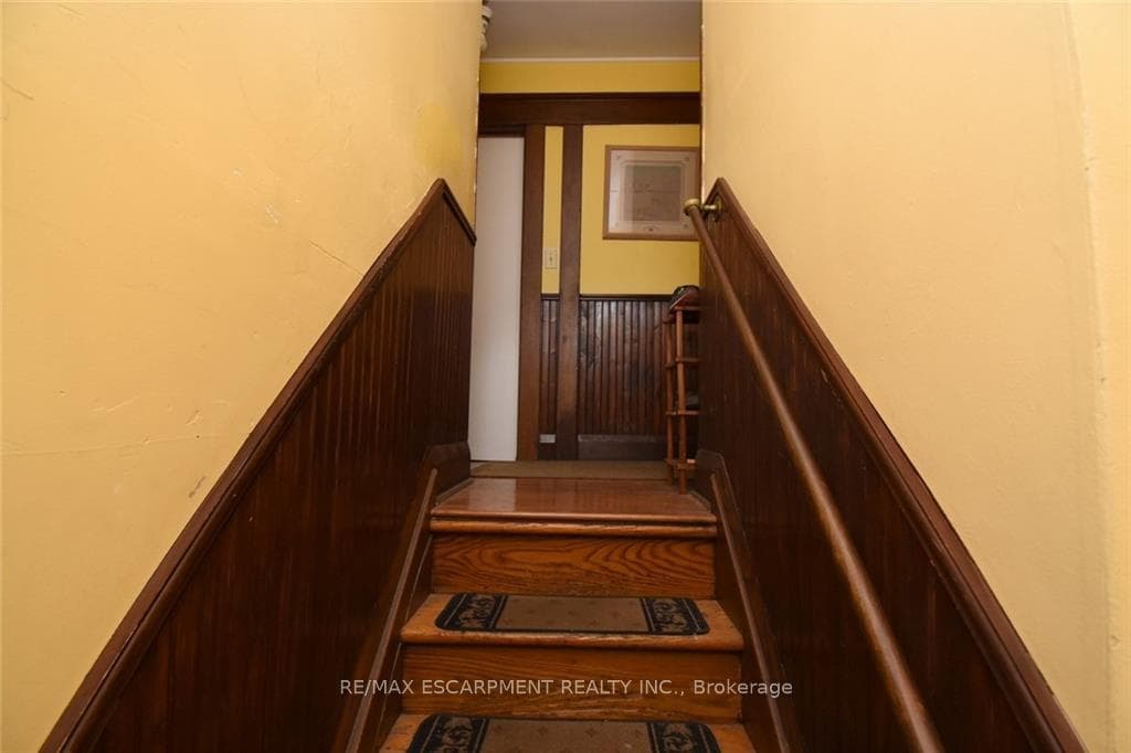 1052 DETA Road Unit 4 photo 15
