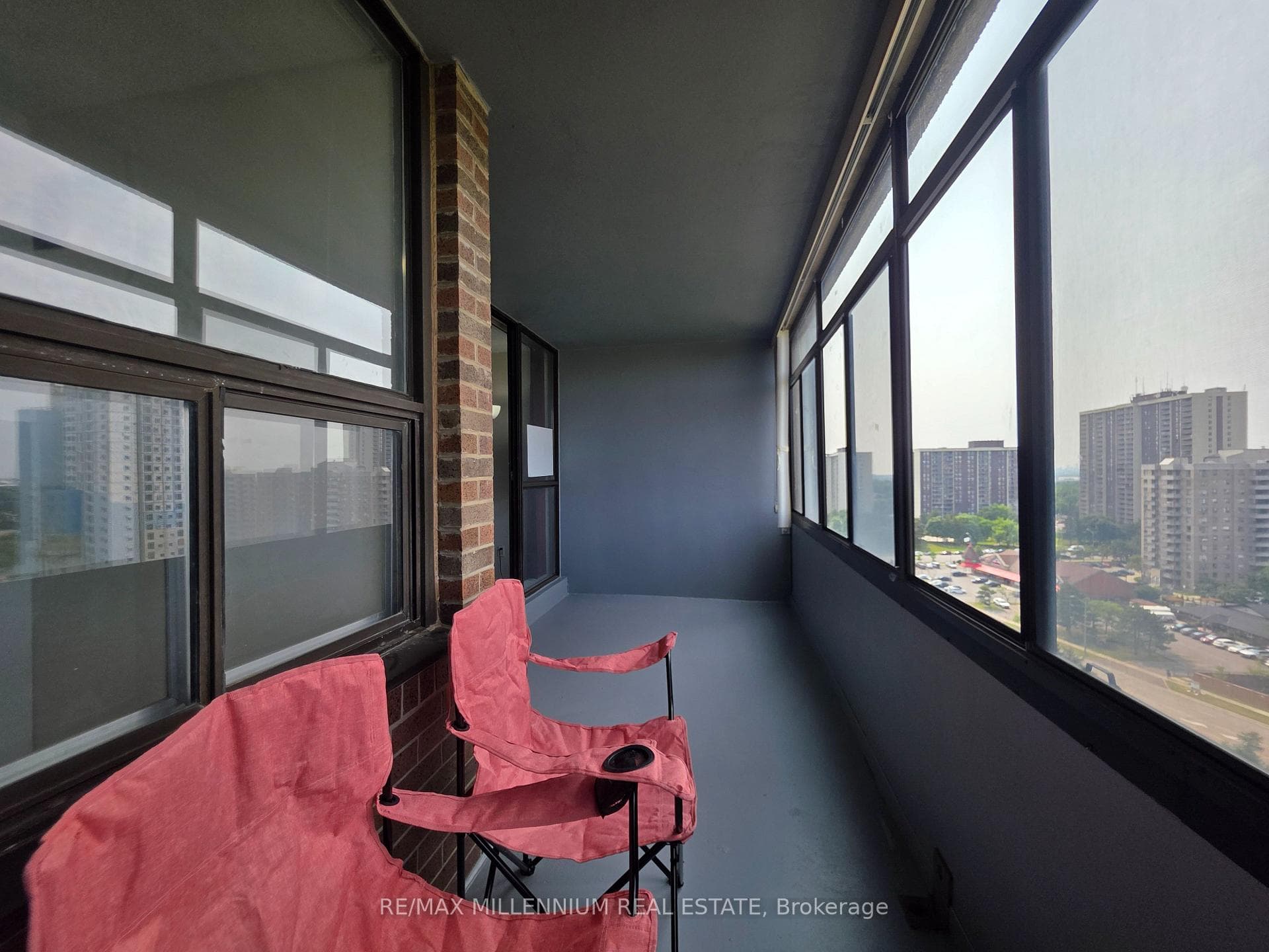 15 Kensington Rd Road Unit 1512 photo 17