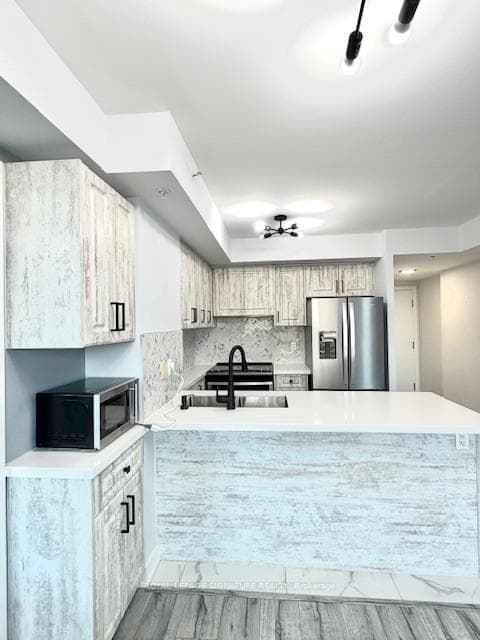 5740 Yonge Street Unit 1401 photo 18