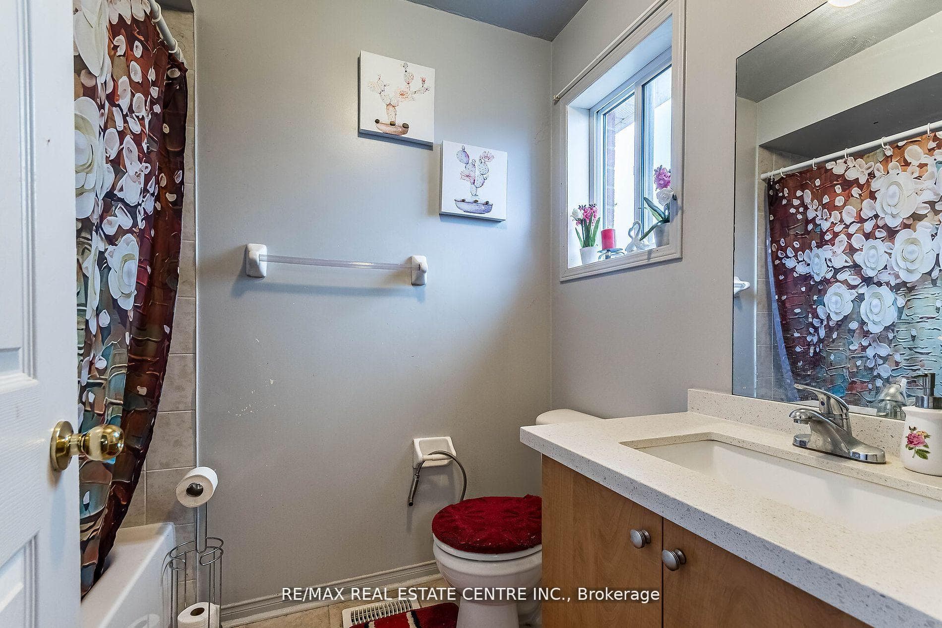 45 Commodore Drive photo 18