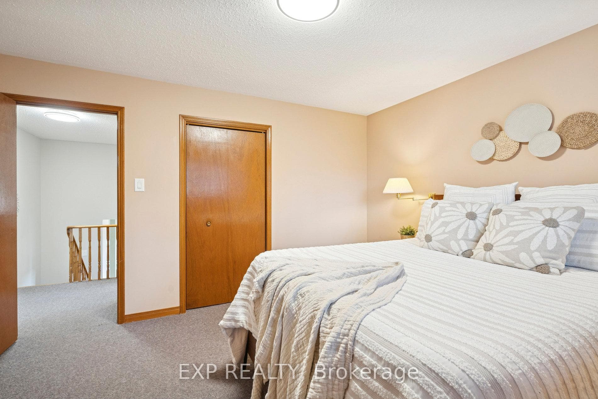 1596 Corkstone Glade photo 18