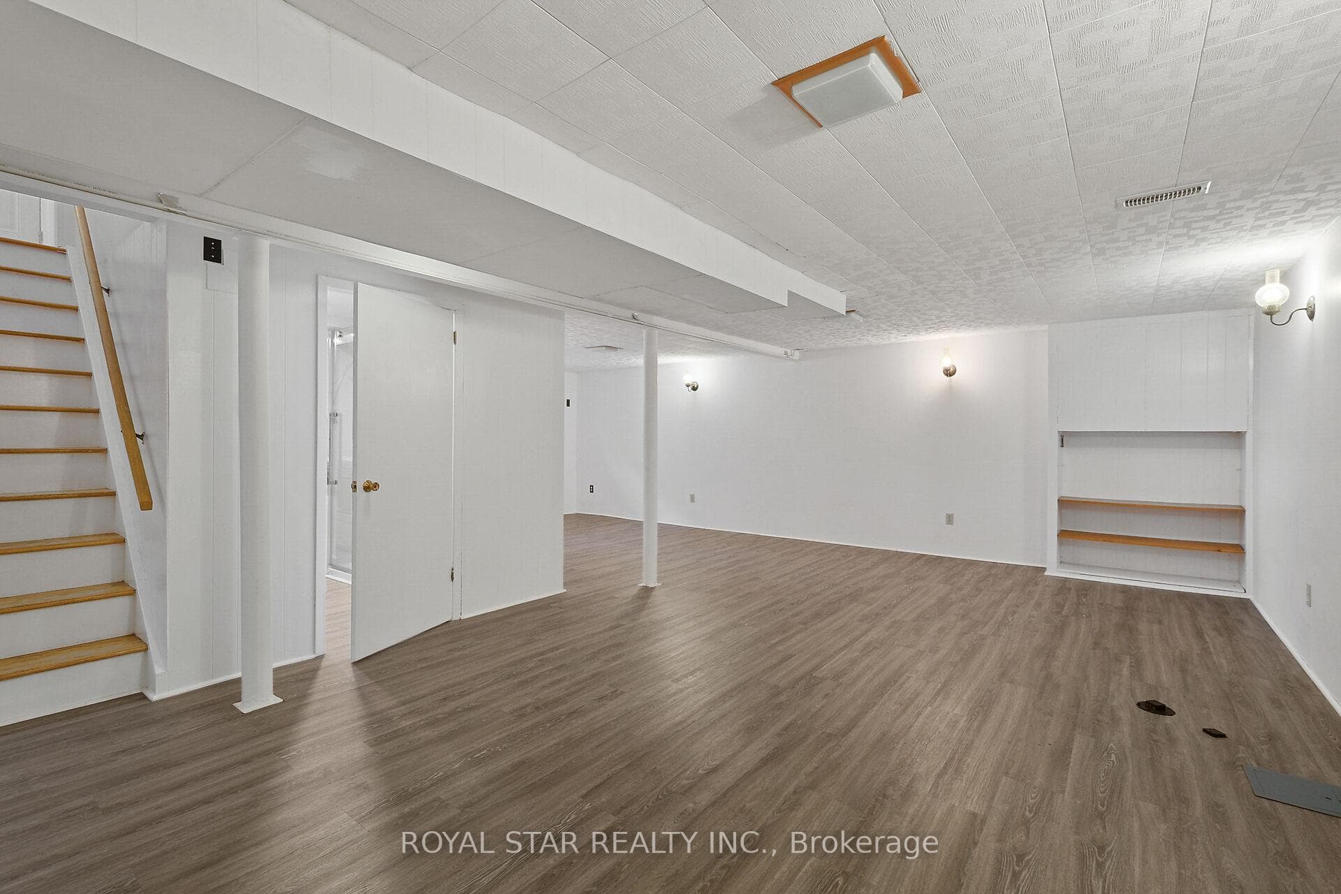 10 Delong Drive photo 33