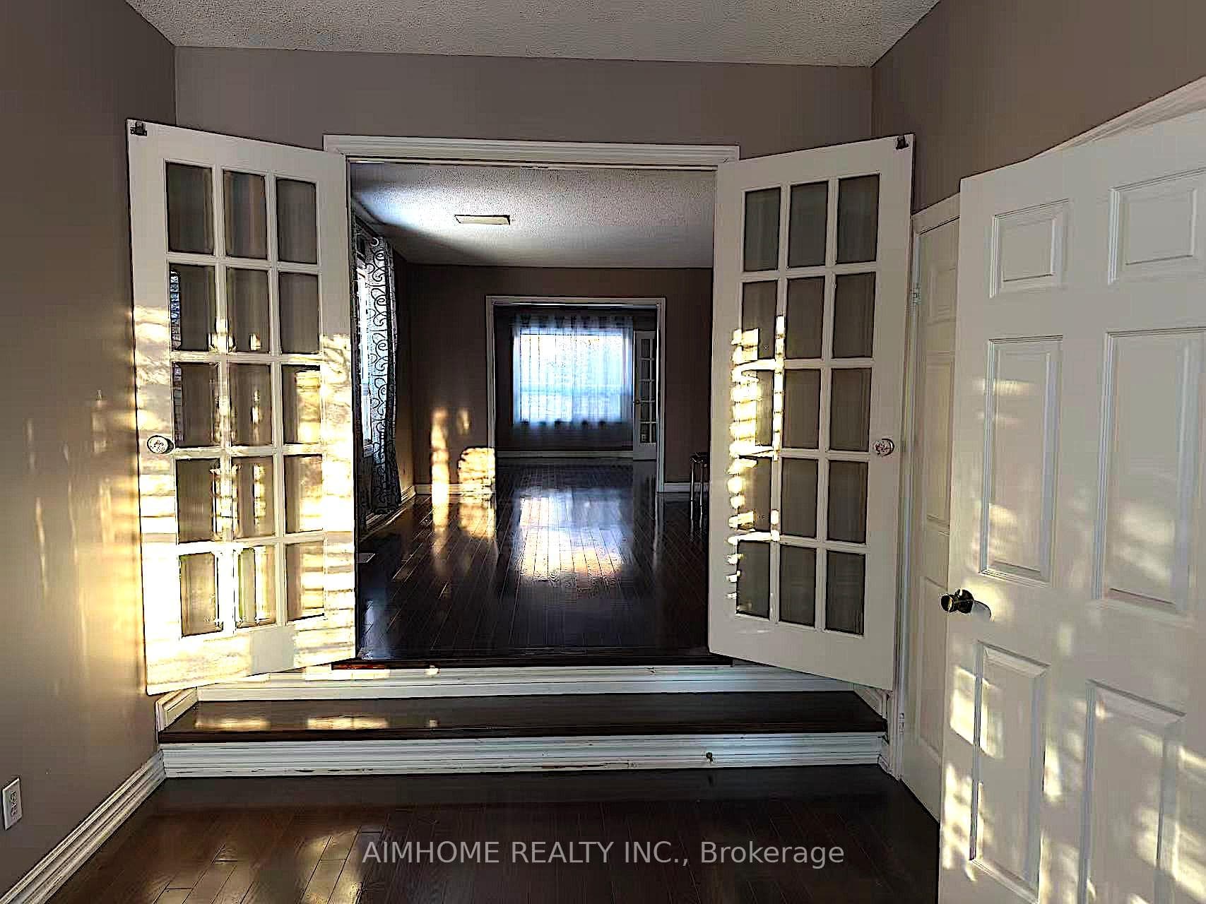 52 Brooklyn Crescent photo 8
