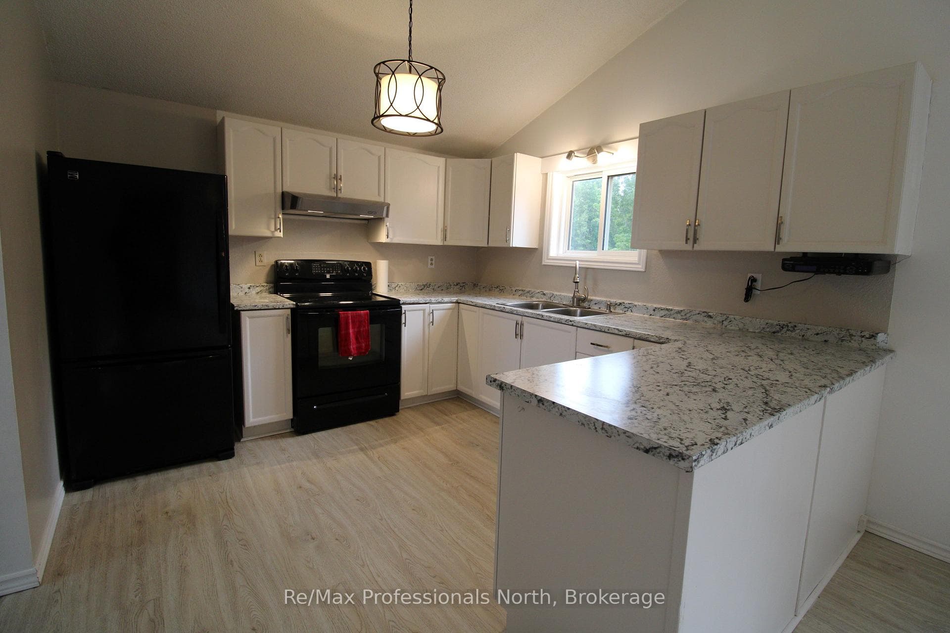 1800 Kirkfield Road photo 24