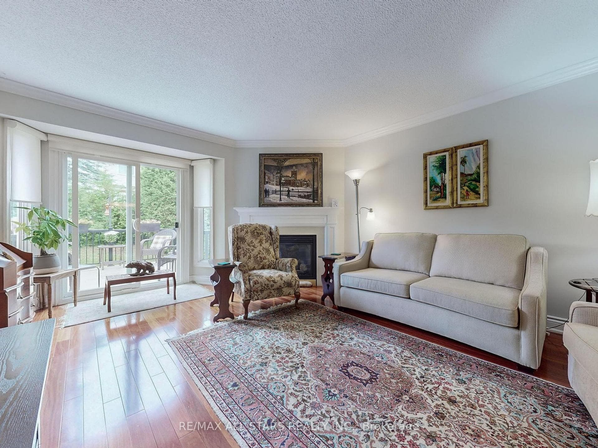 42 Adams Court photo 17