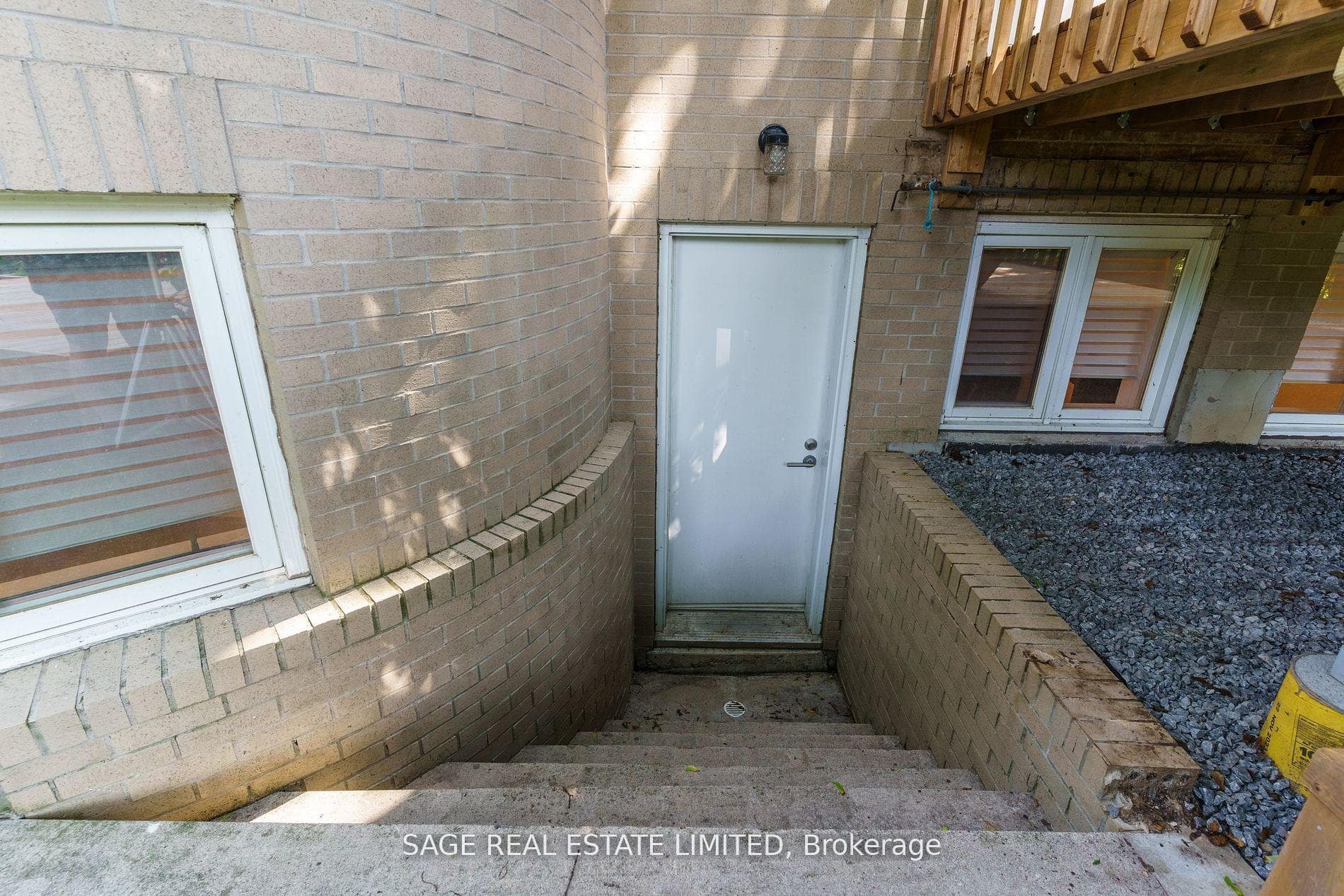 25 Bannockburn Avenue photo 37