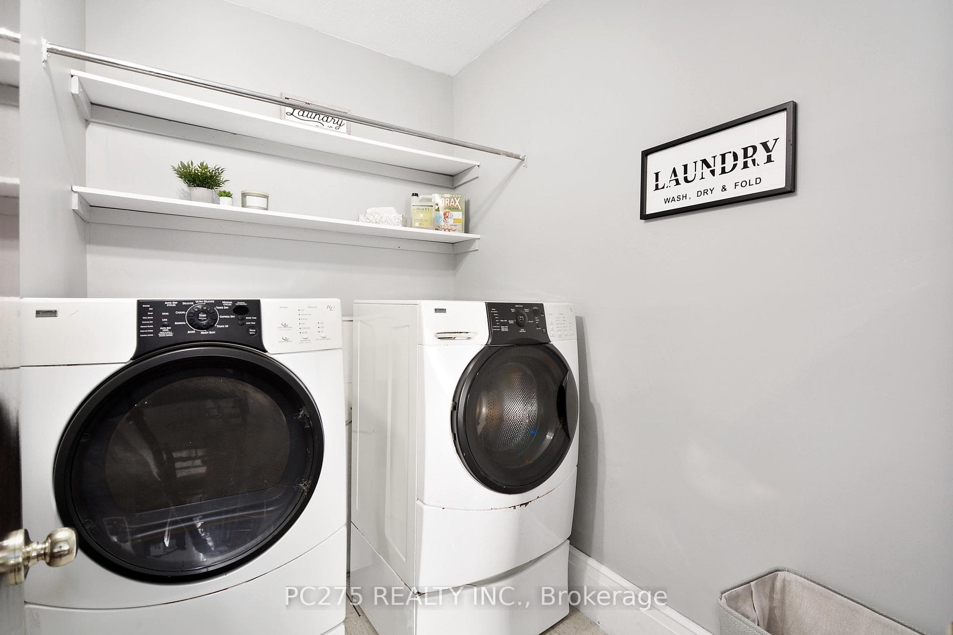121 Currie Road photo 19