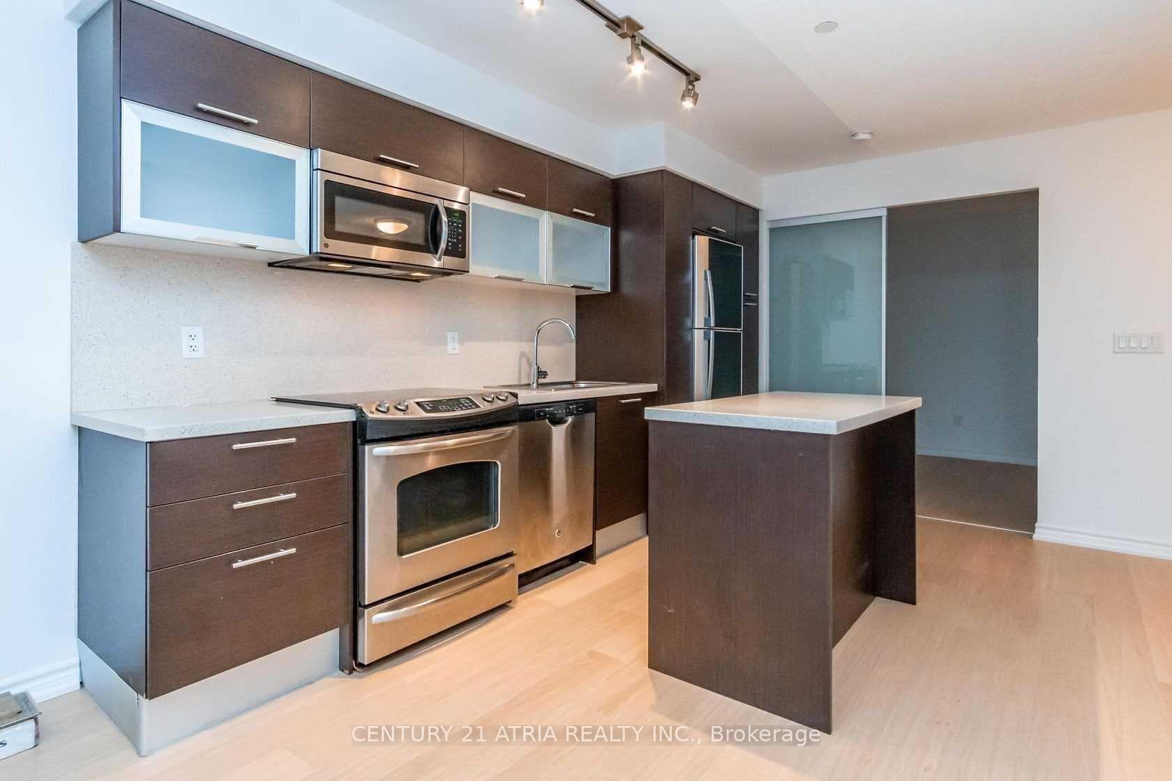 386 Yonge Street Unit 3504 photo 14