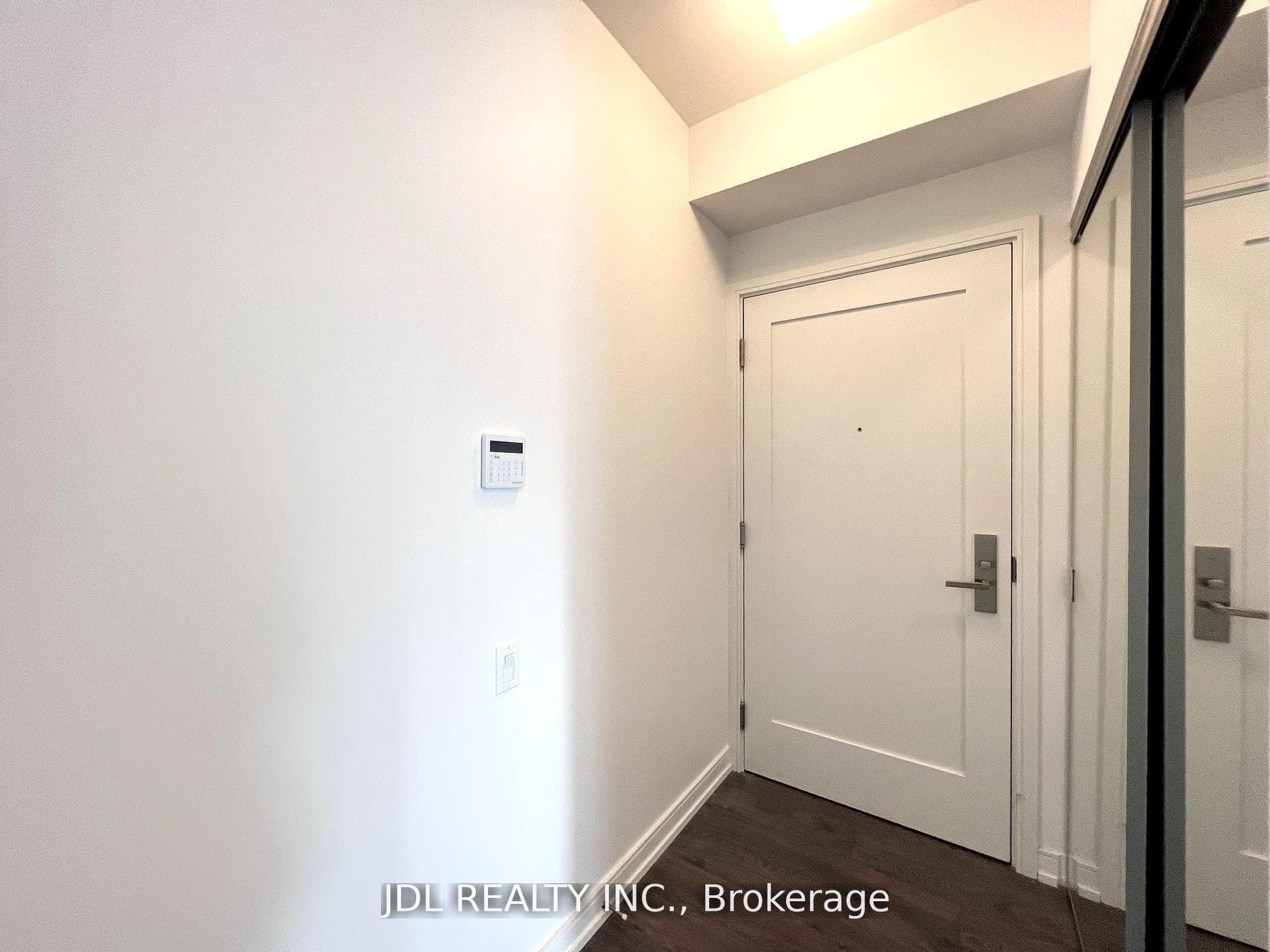 28 Wellesley Street Unit 2102 photo 10