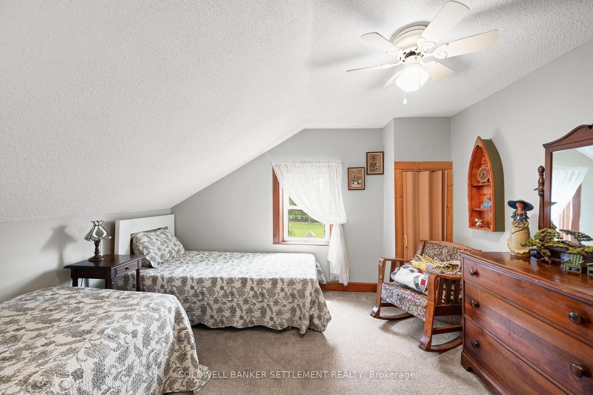 394 Elliott Road photo 36