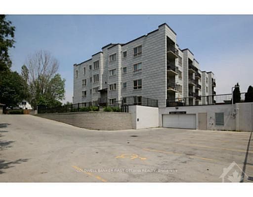 14 NORICE Street Unit 401 photo 18