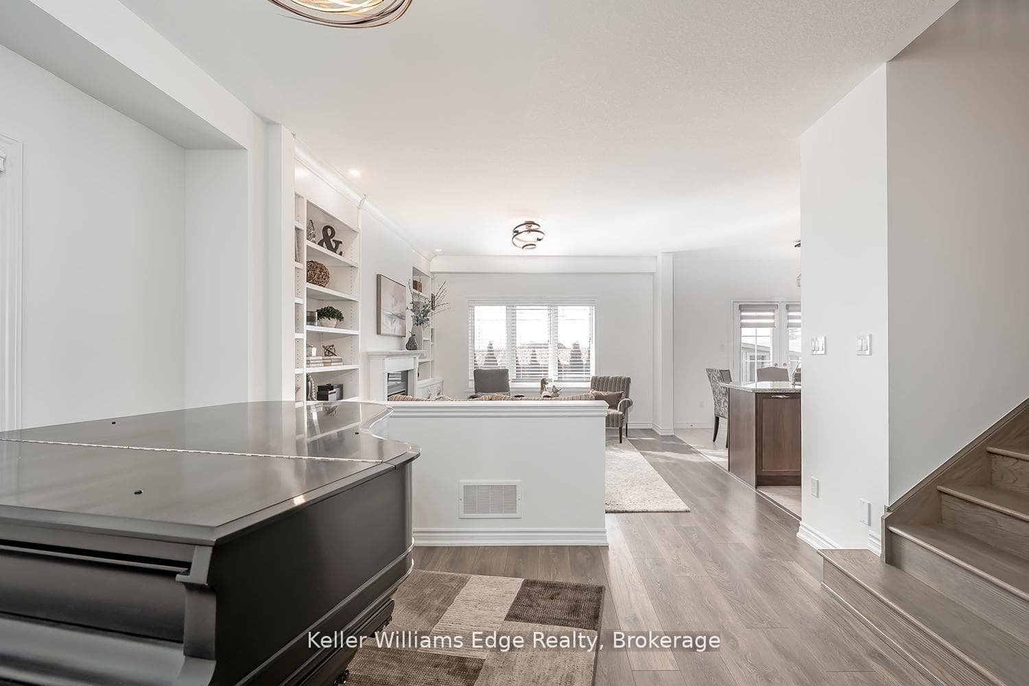 92 Flagg Avenue photo 8