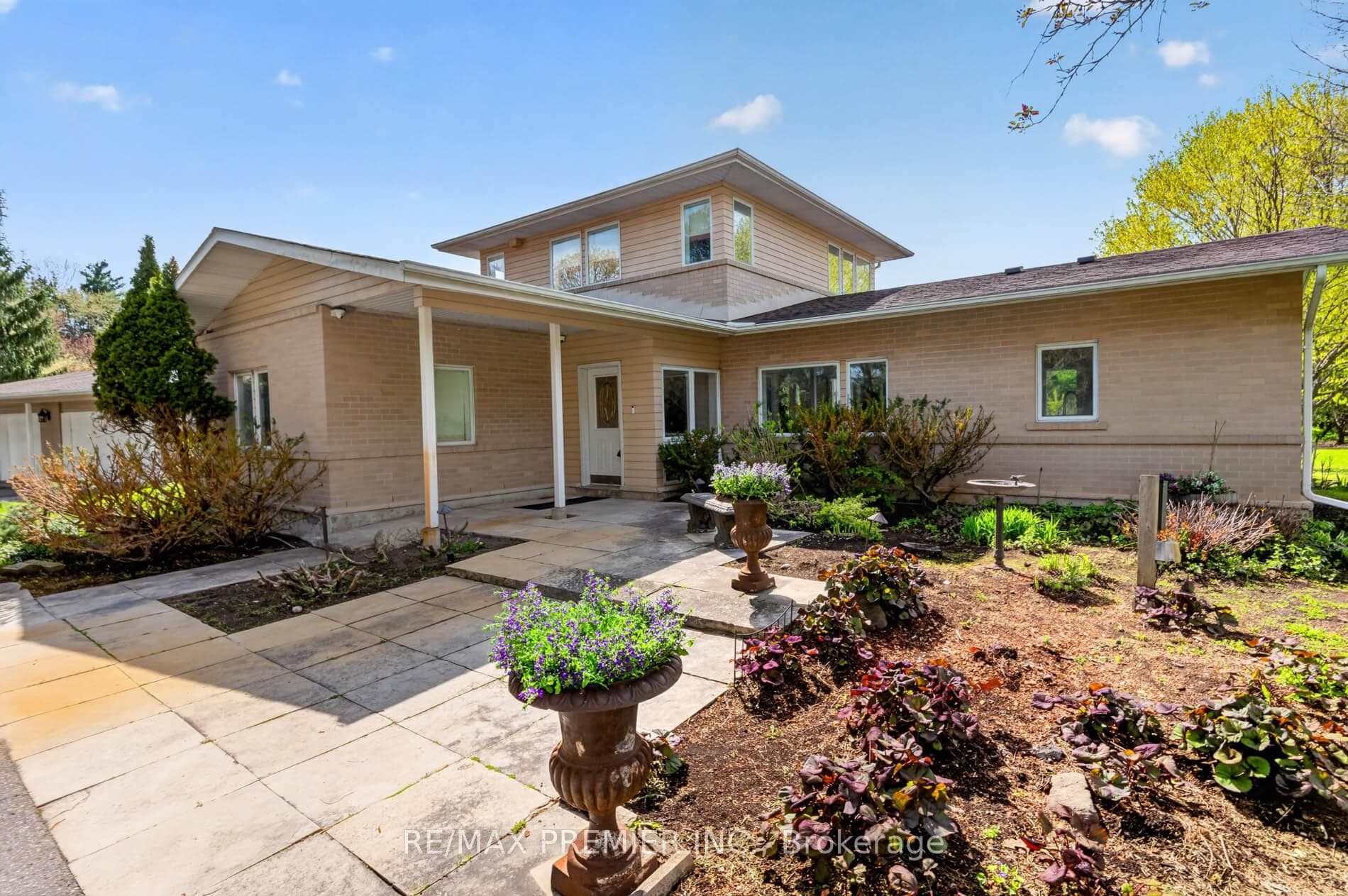 41 Green Valley Court photo 4