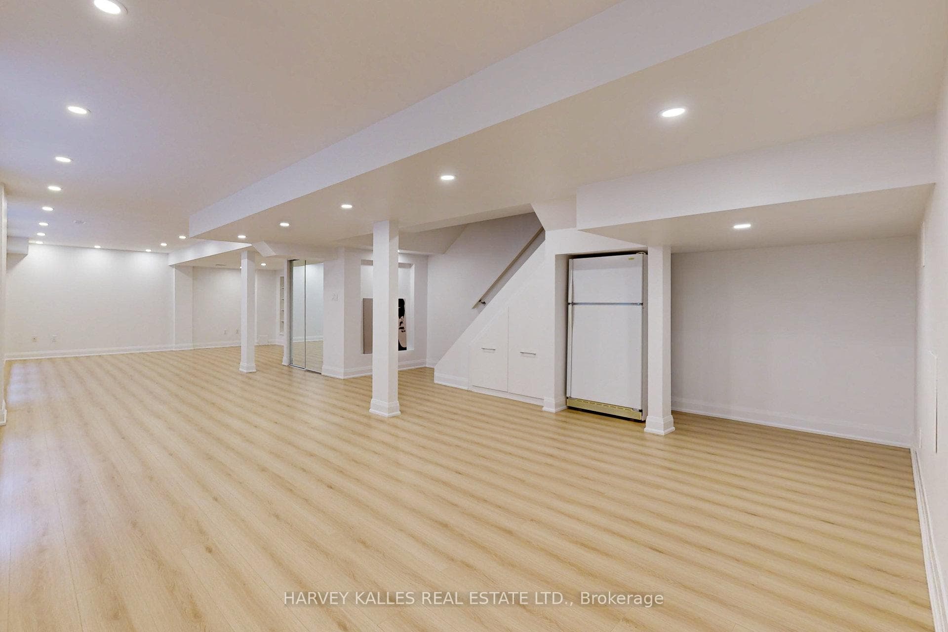 9 Agostino Crescent photo 31