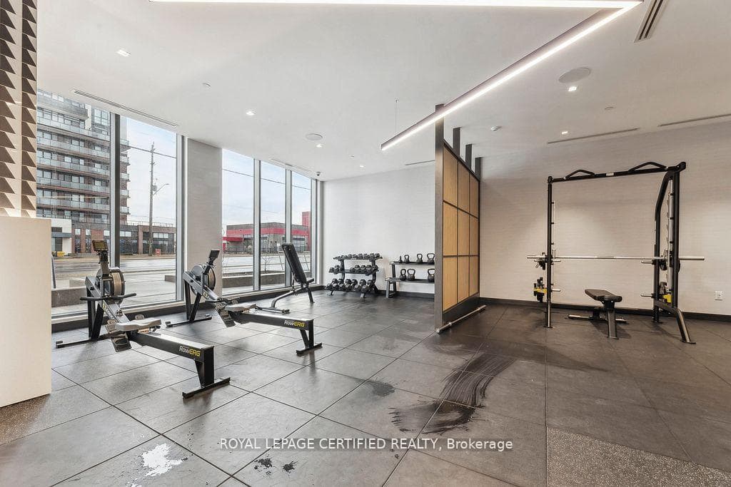 2545 Simcoe Street Unit 1615 photo 27