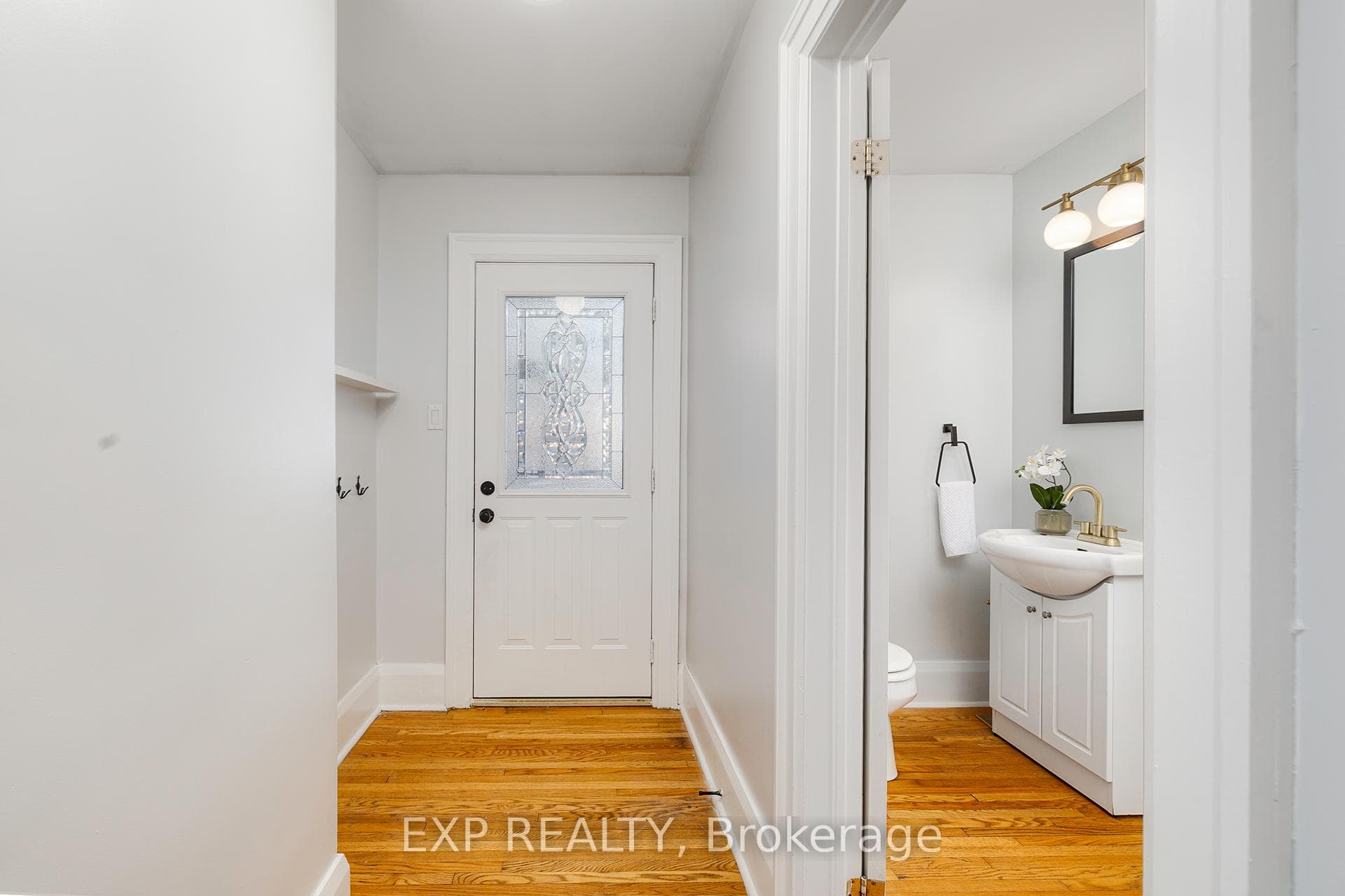116 Wellington Street photo 10