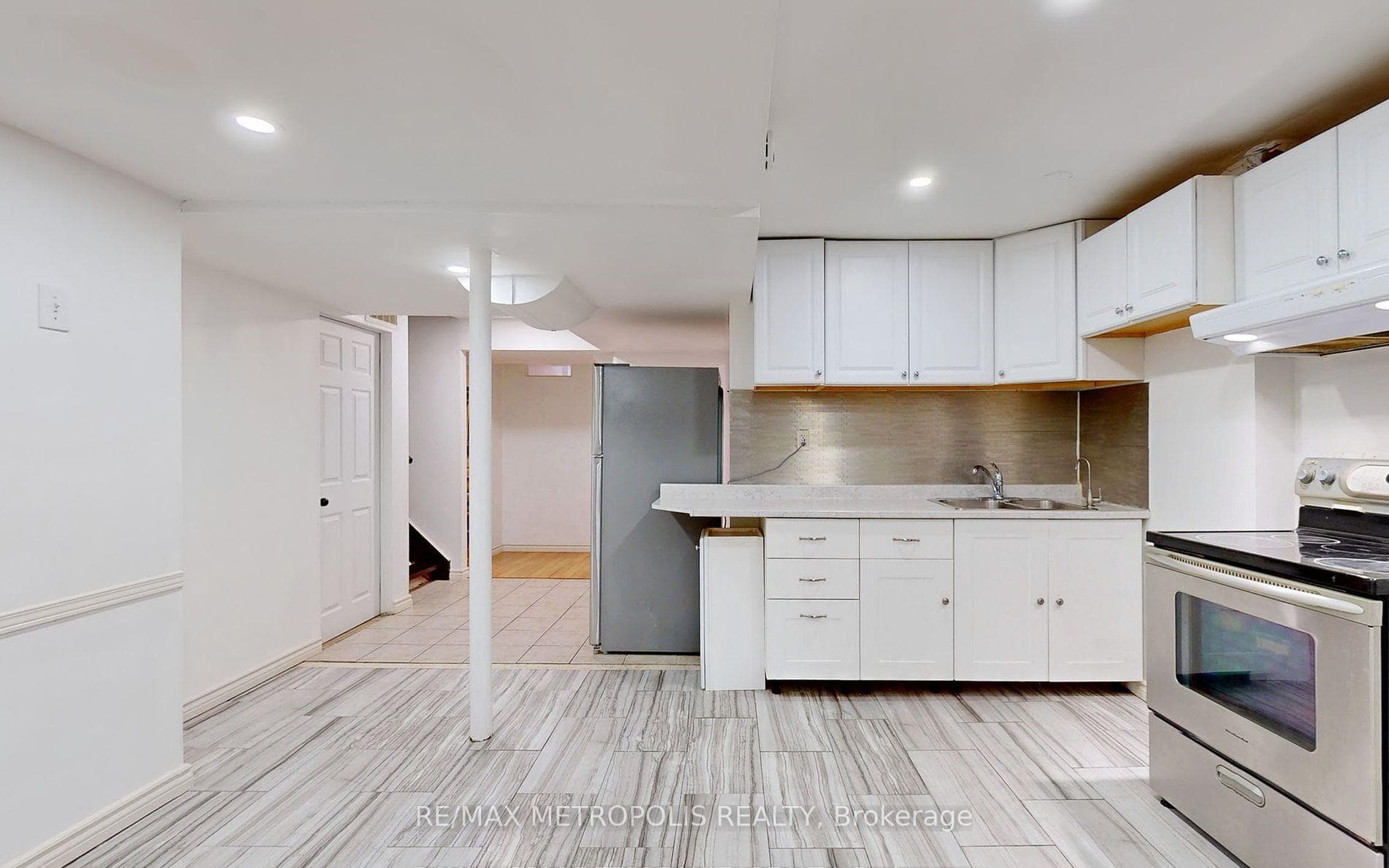 41 Nightstar Road Unit Bsmt photo 3