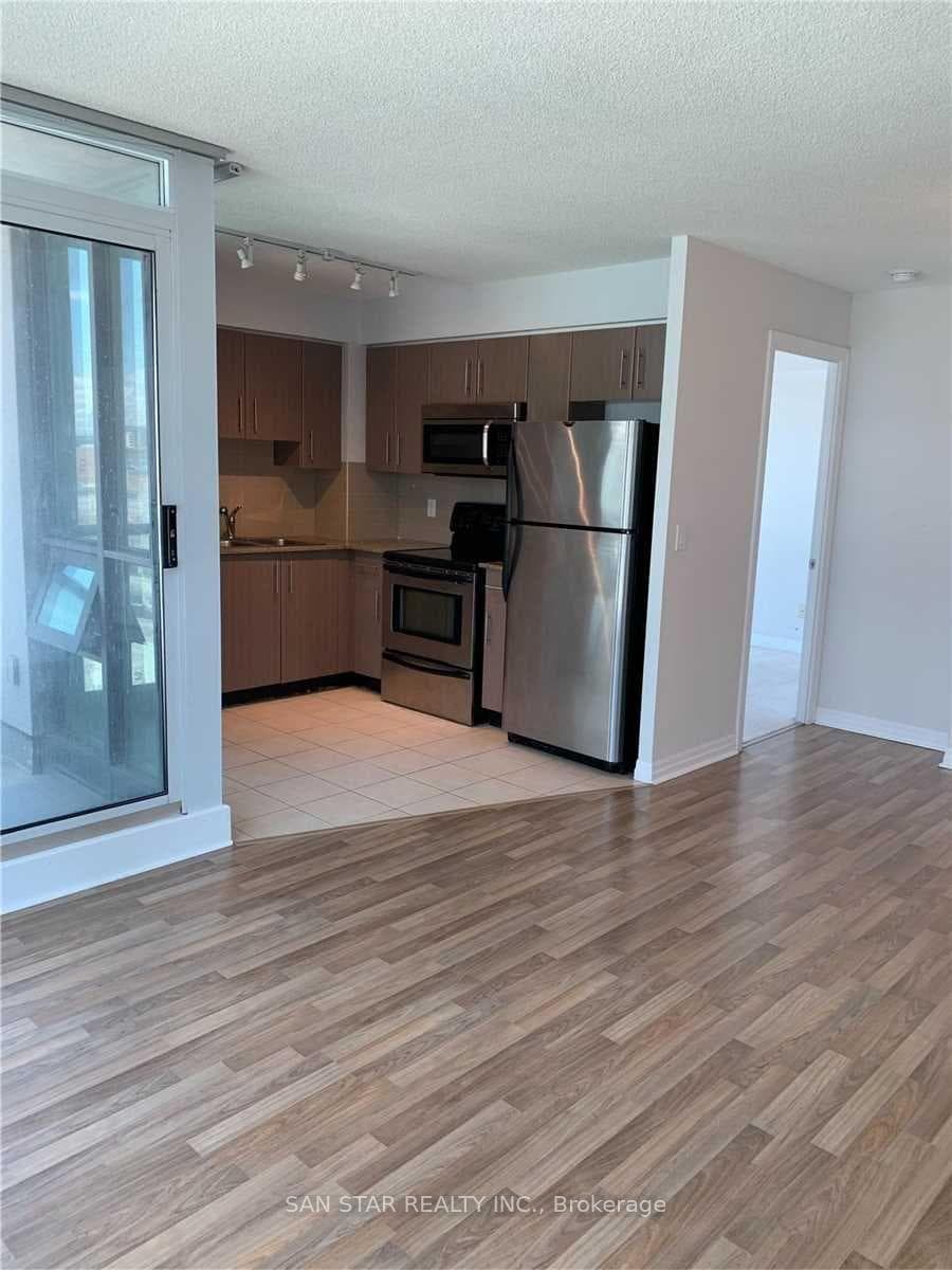 12 Yonge Street Unit 1202 photo 2