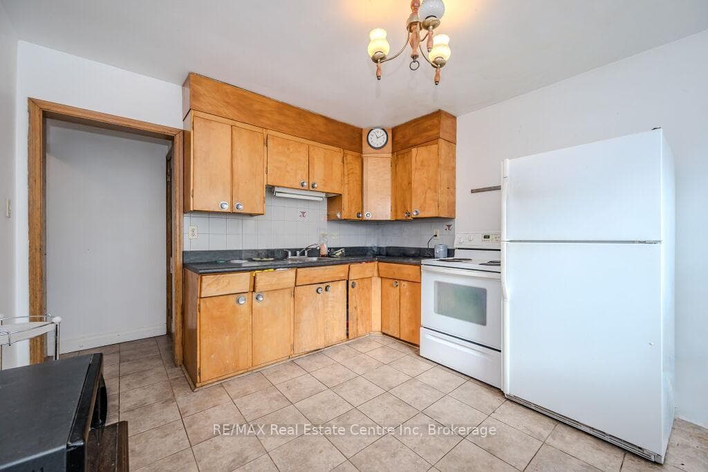 113 Elizabeth Street photo 2