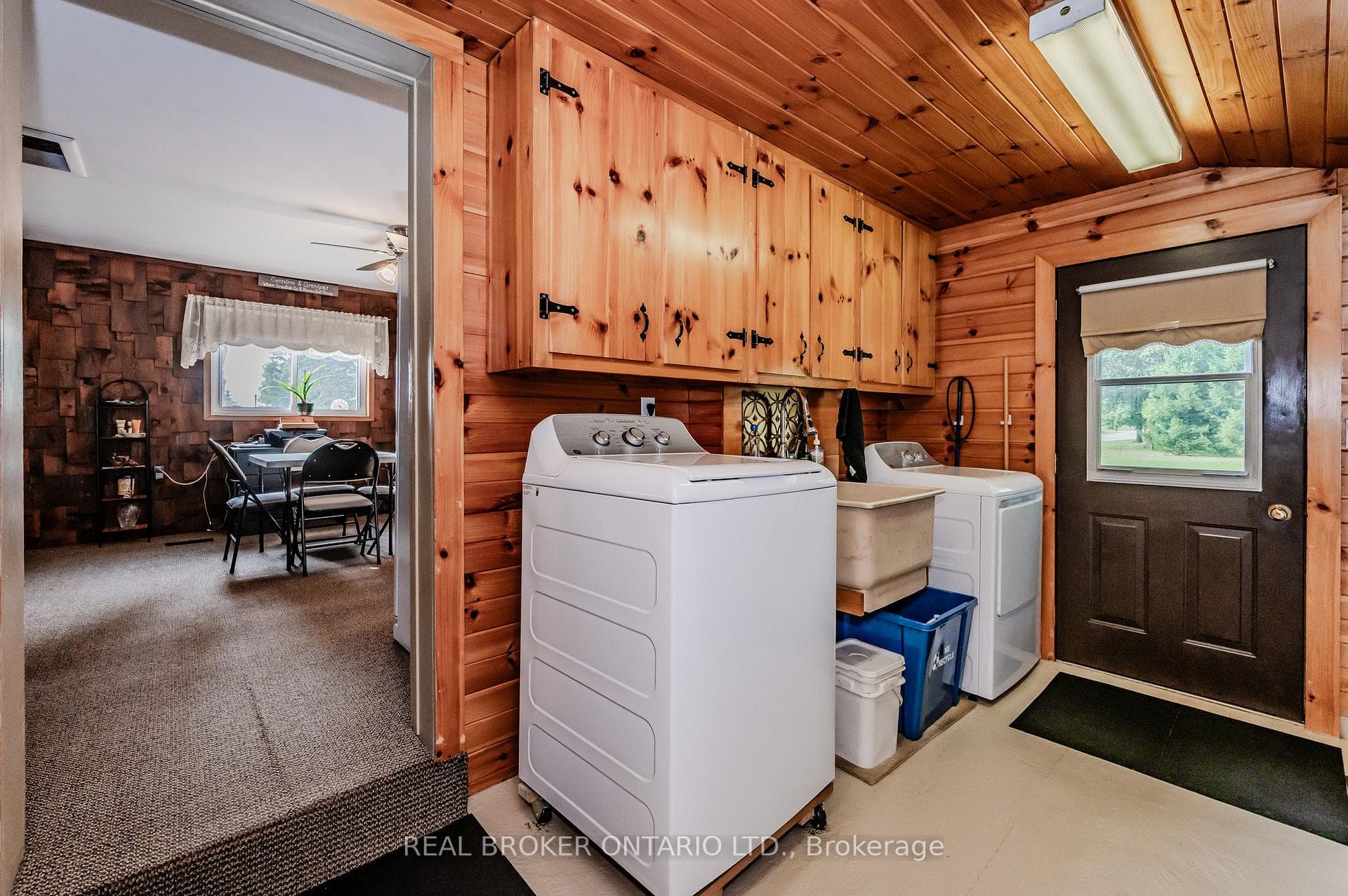 2021 William Street photo 21